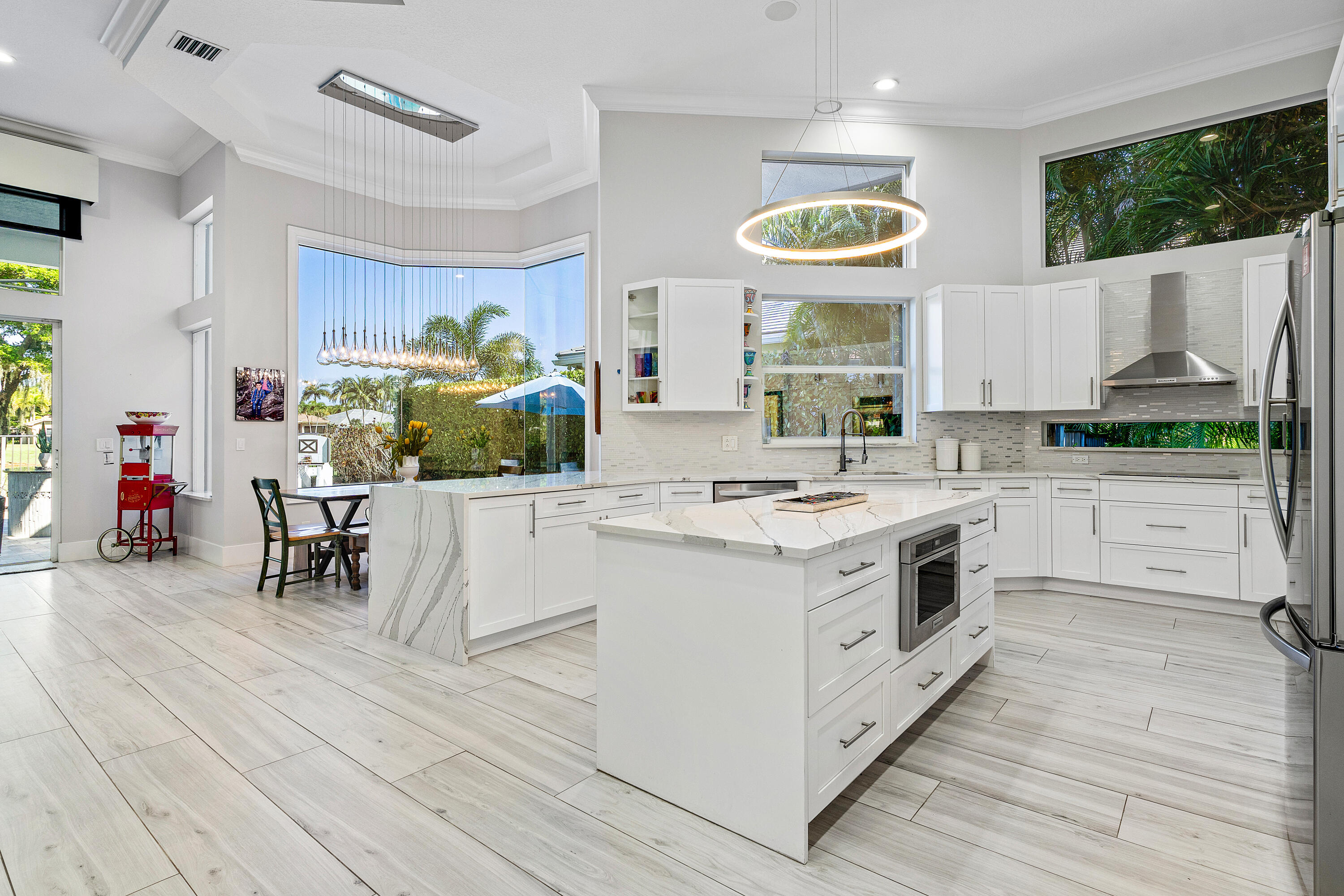 16313 Mira Vista Lane