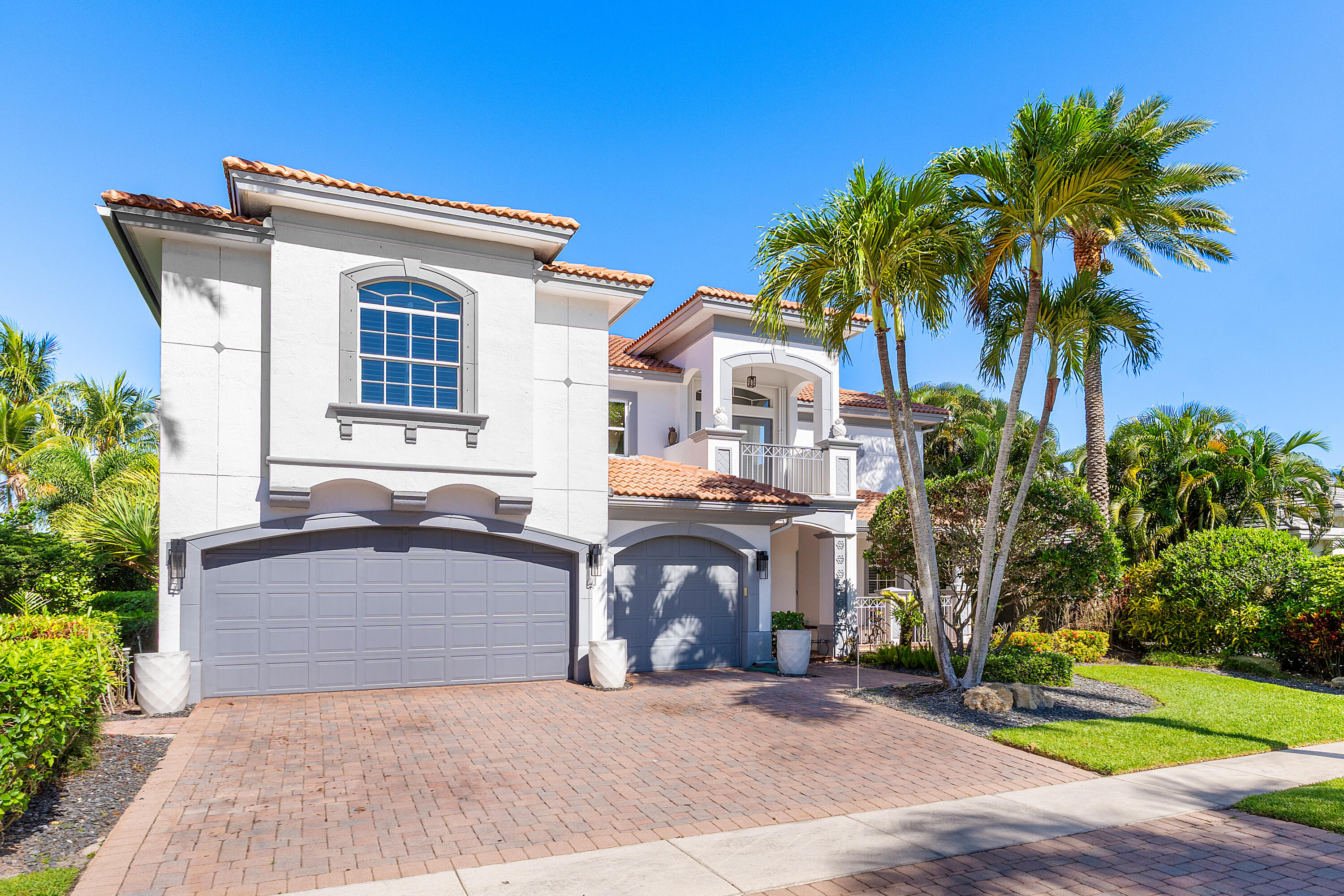 16313 Mira Vista Lane