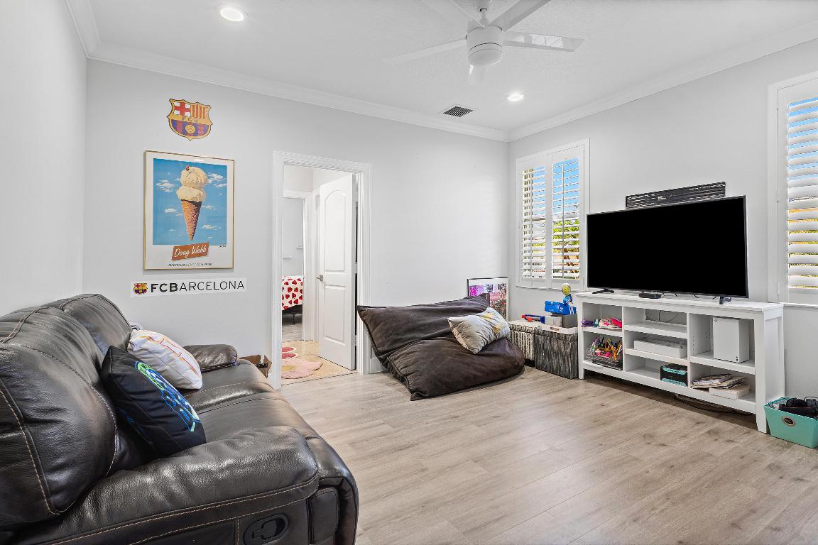 16313 Mira Vista Lane