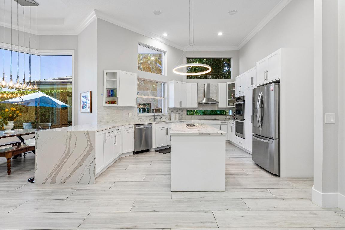 16313 Mira Vista Lane