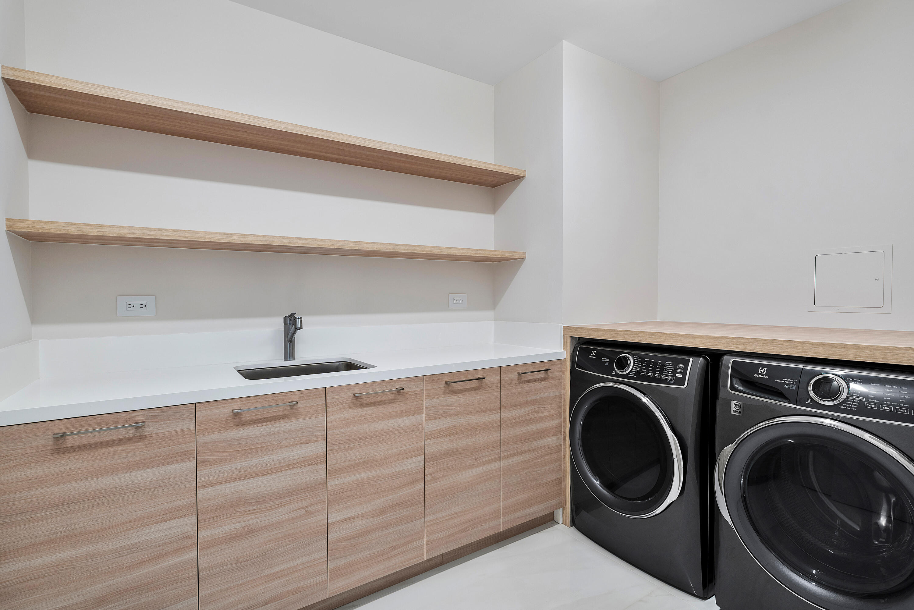 220 SE Mizner Boulevard 611