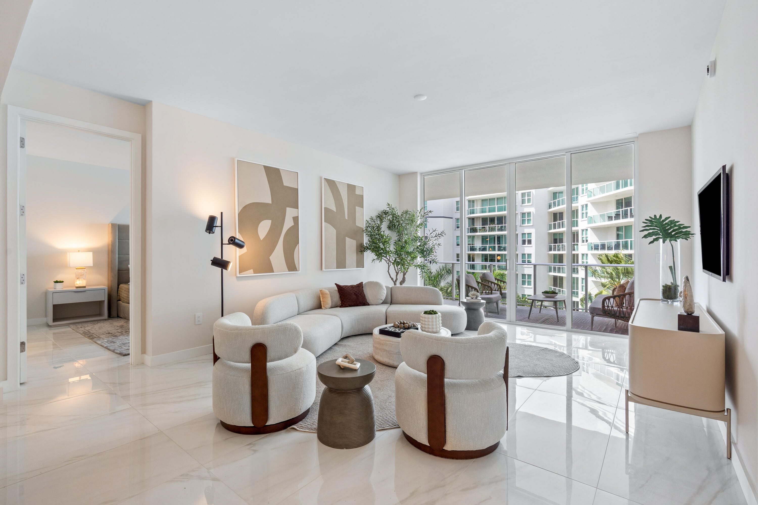 220 SE Mizner Boulevard 611