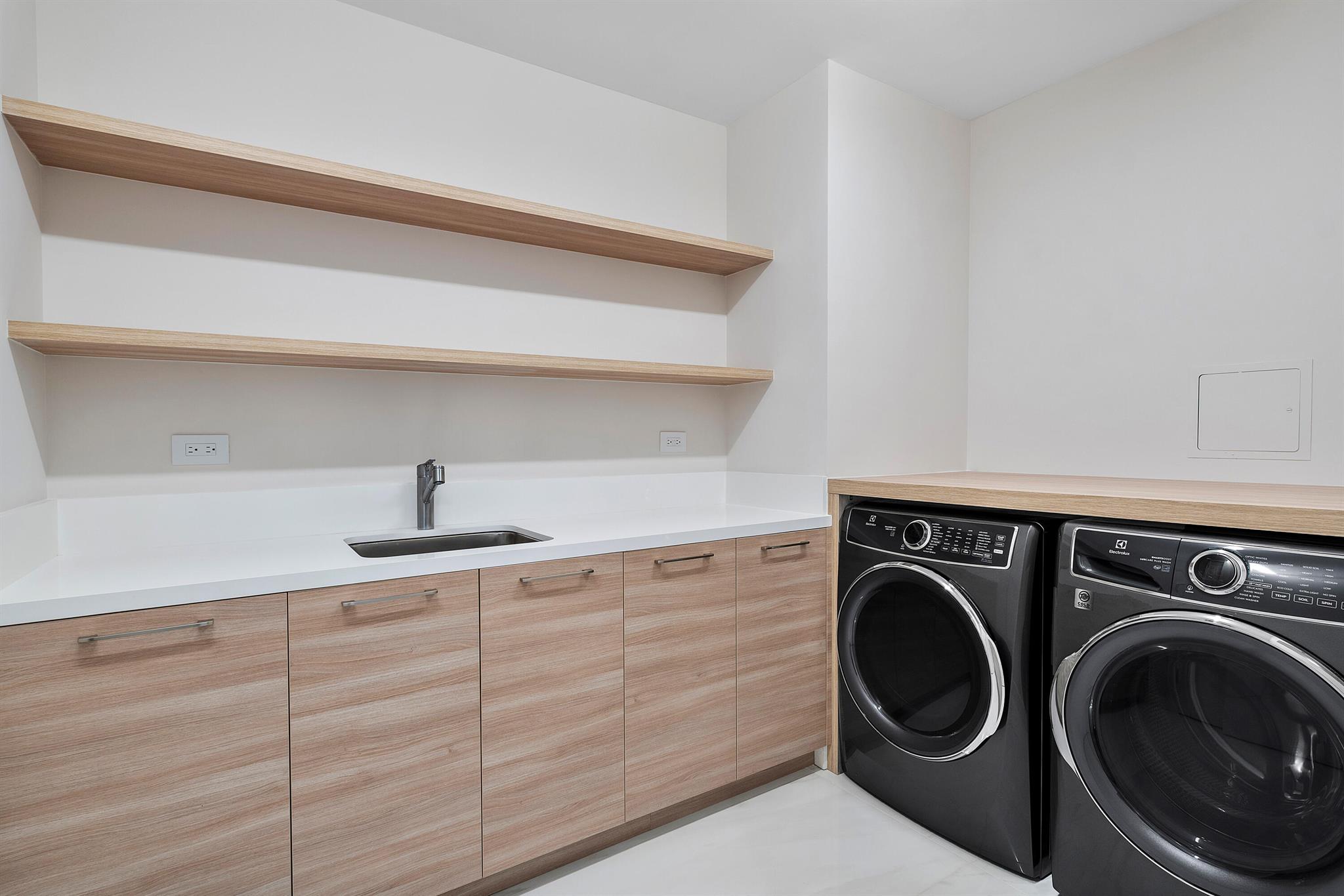 220 SE Mizner Boulevard 611