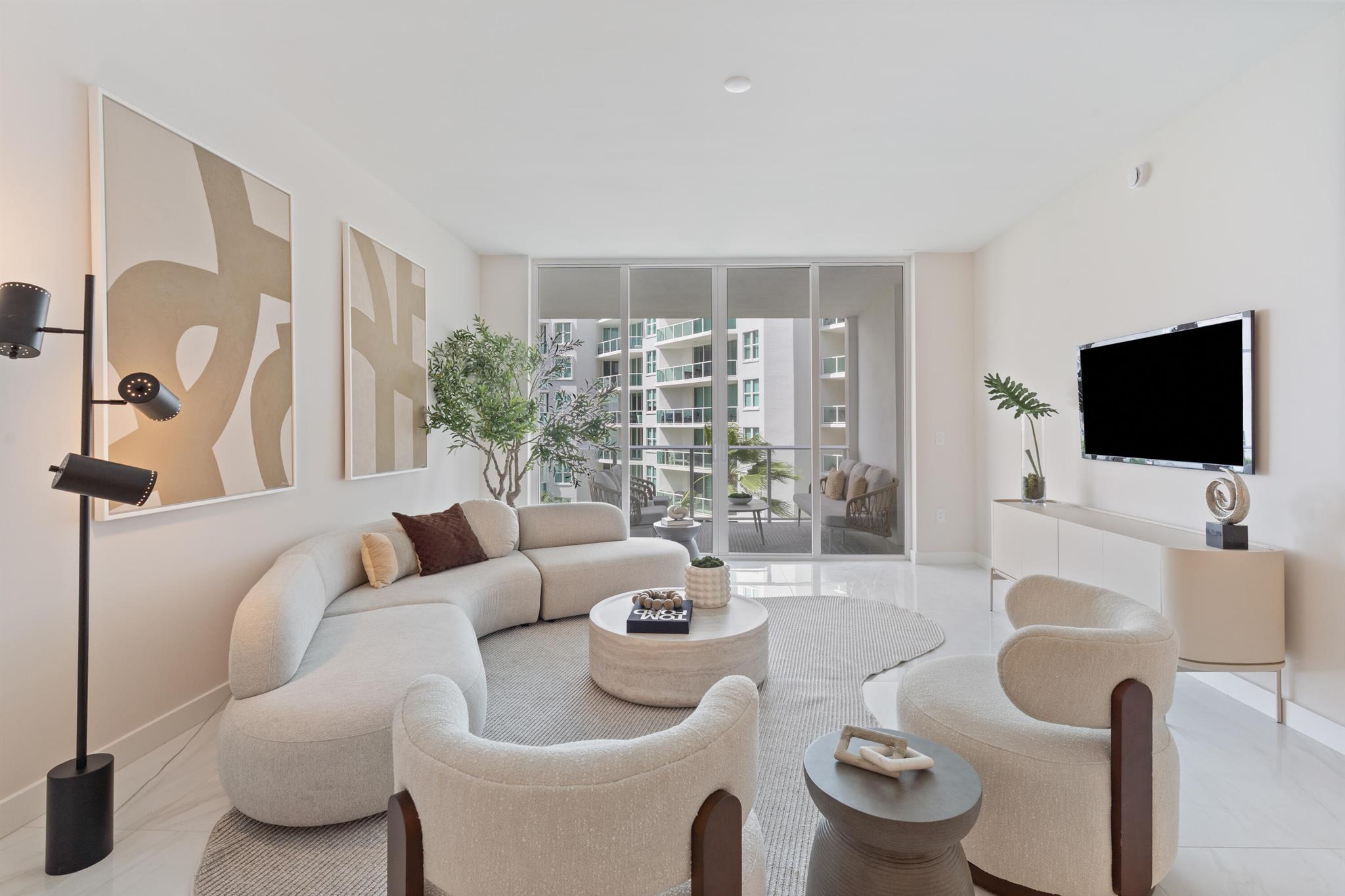 220 SE Mizner Boulevard 611