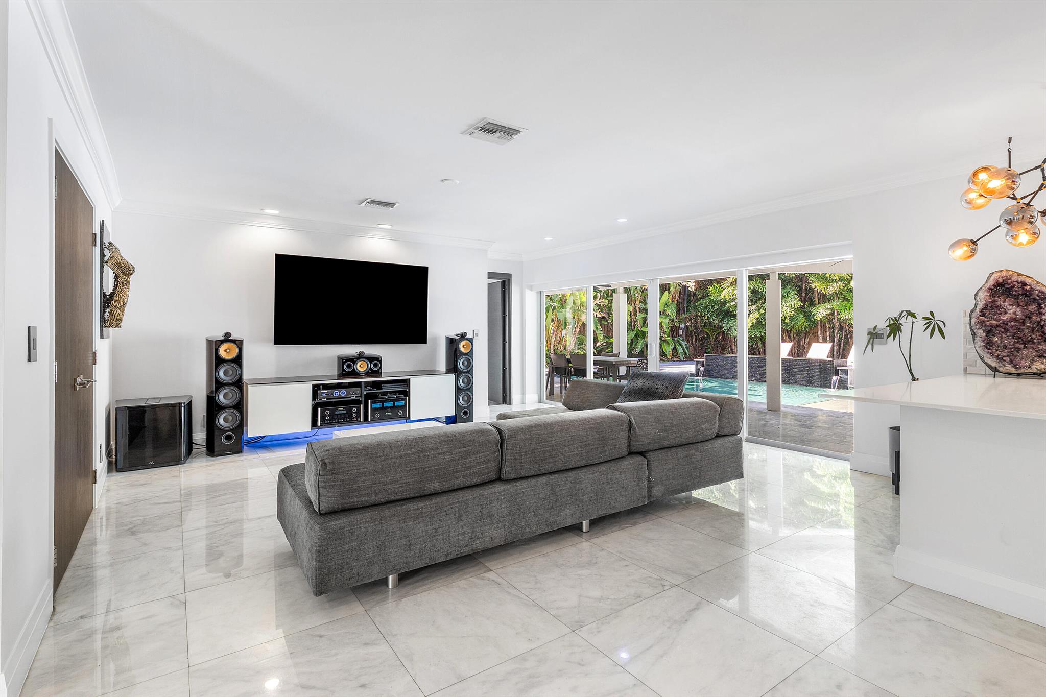 960 SW 18th Street