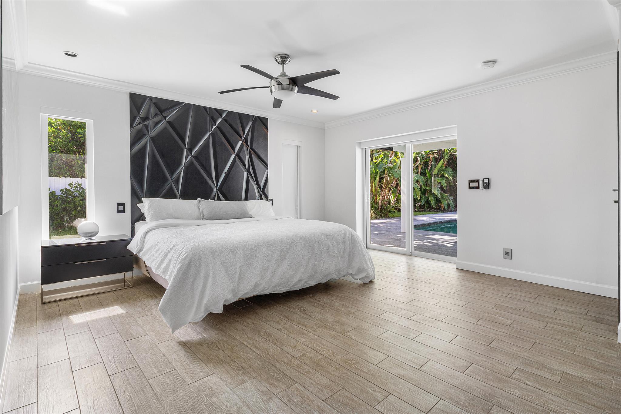 960 SW 18th Street
