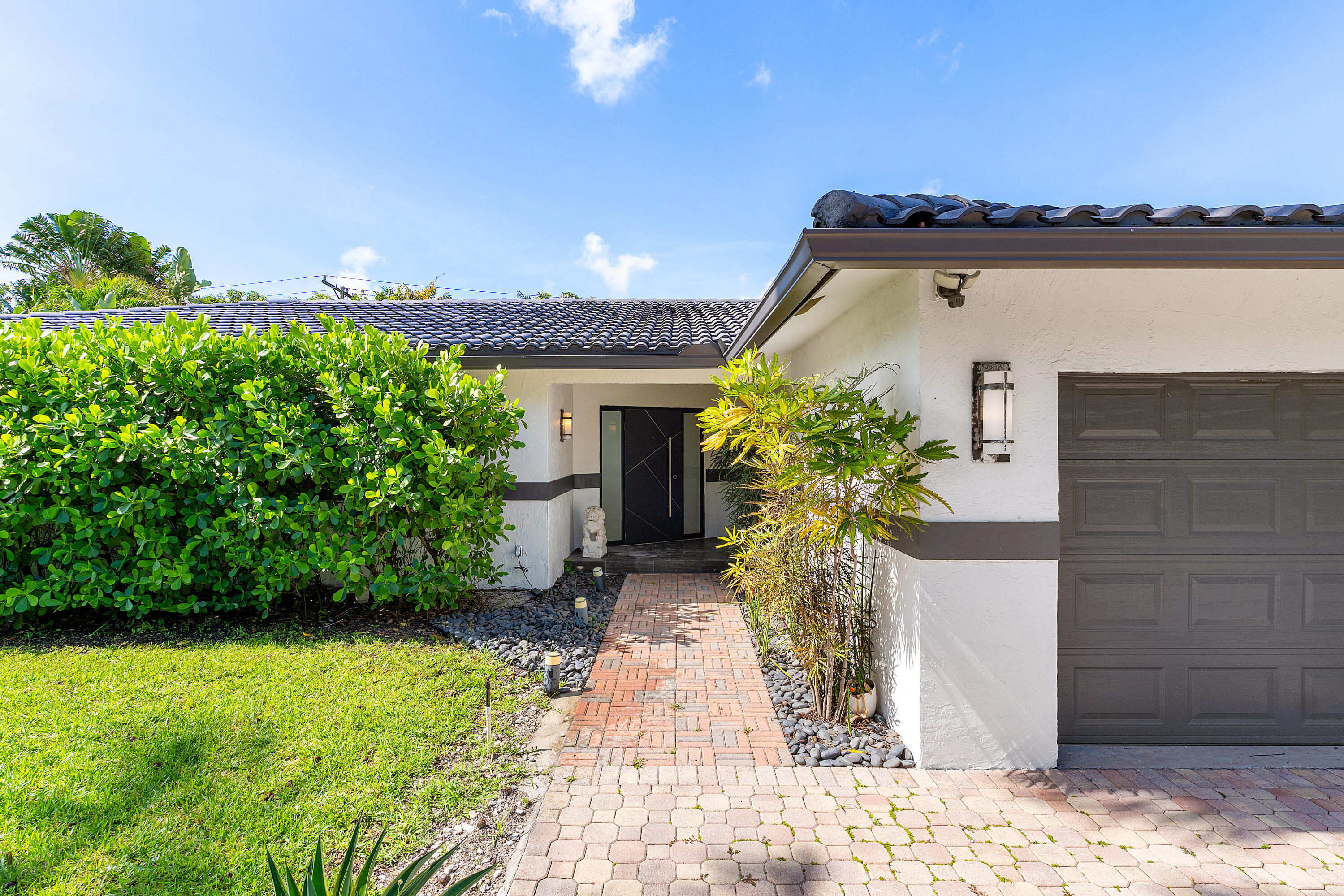 960 SW 18th Street