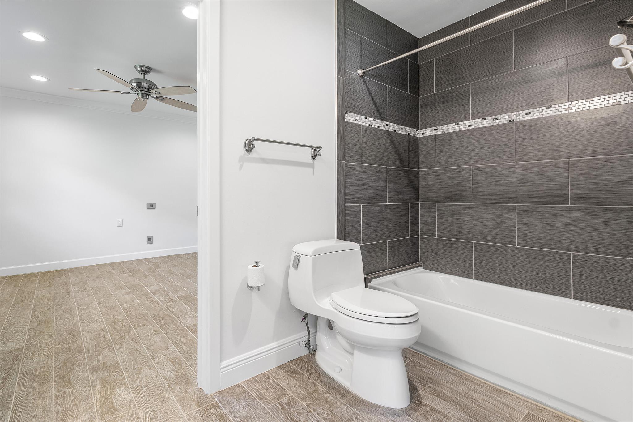 960 SW 18th Street