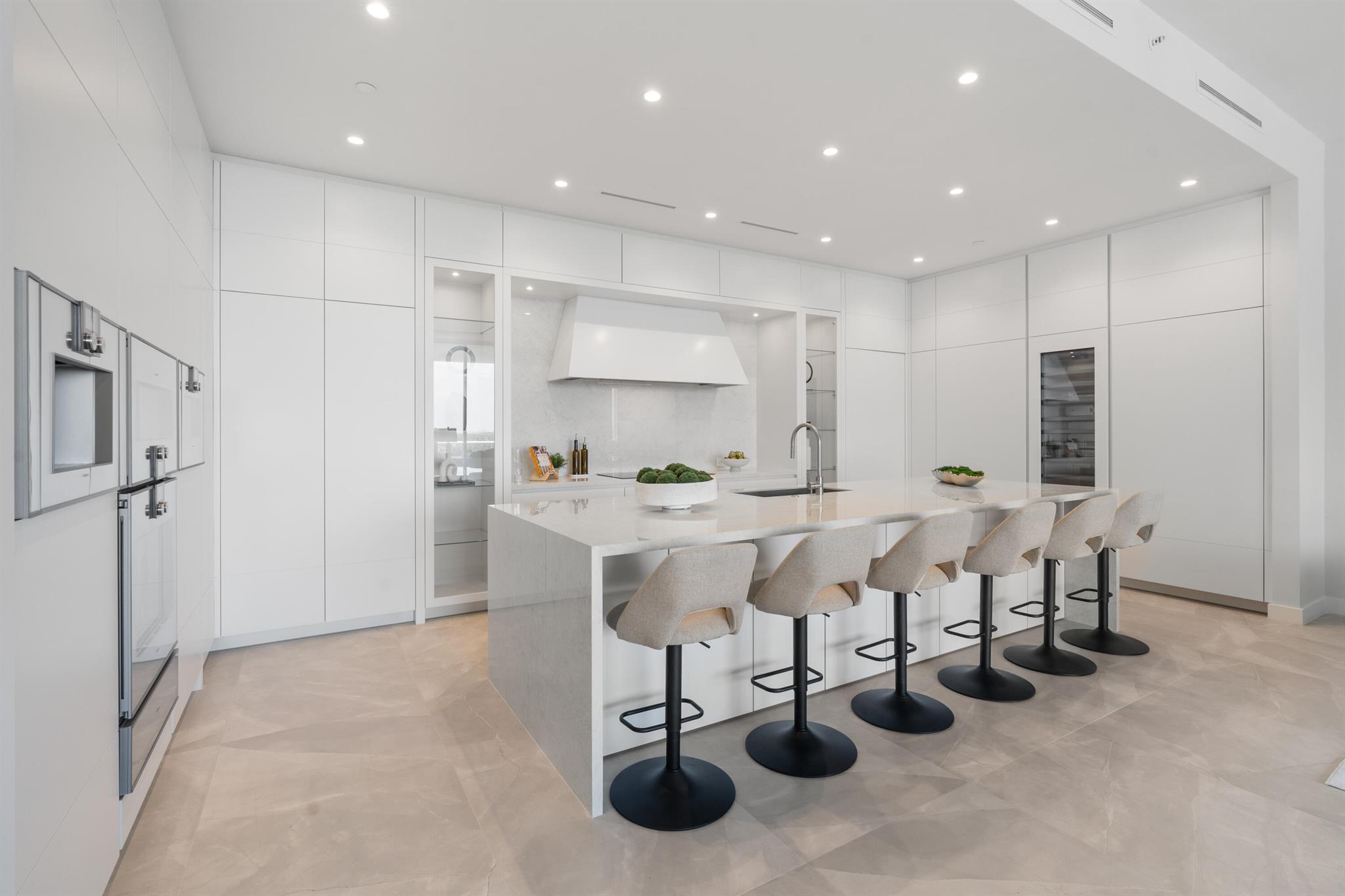 220 SE Mizner Boulevard Ph920