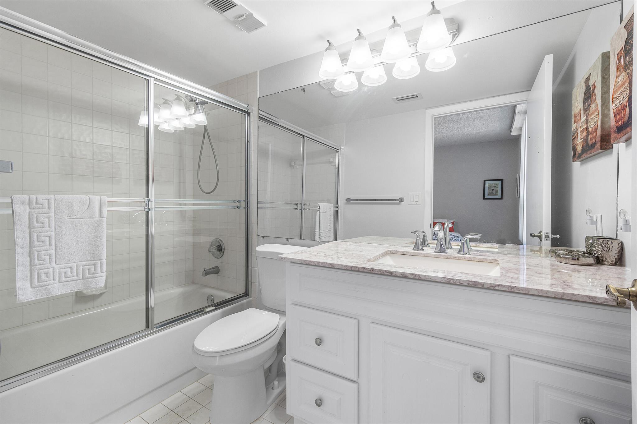 7572 Regency Lake Drive 401