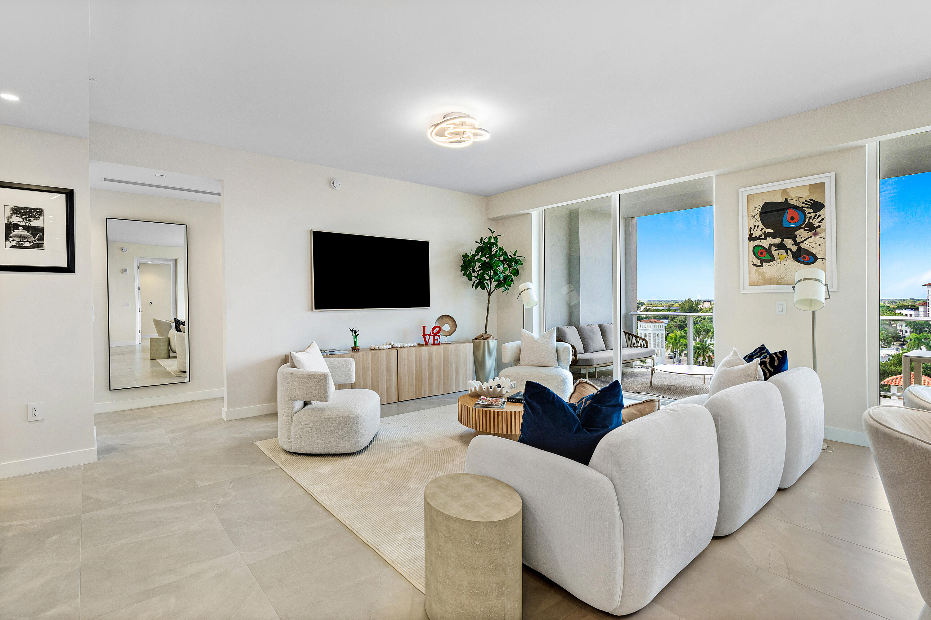 220 SE Mizner Boulevard 810