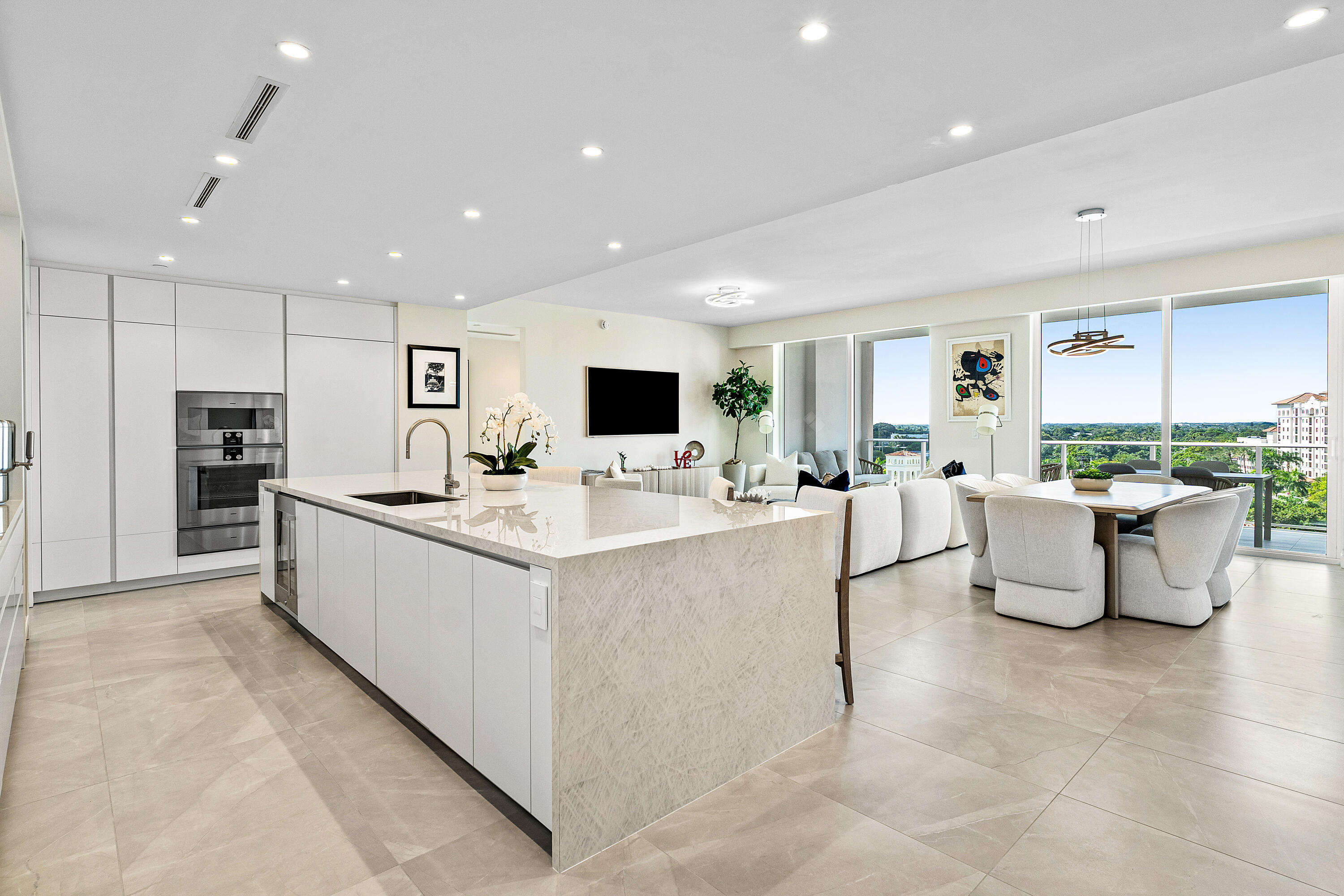 220 SE Mizner Boulevard 810