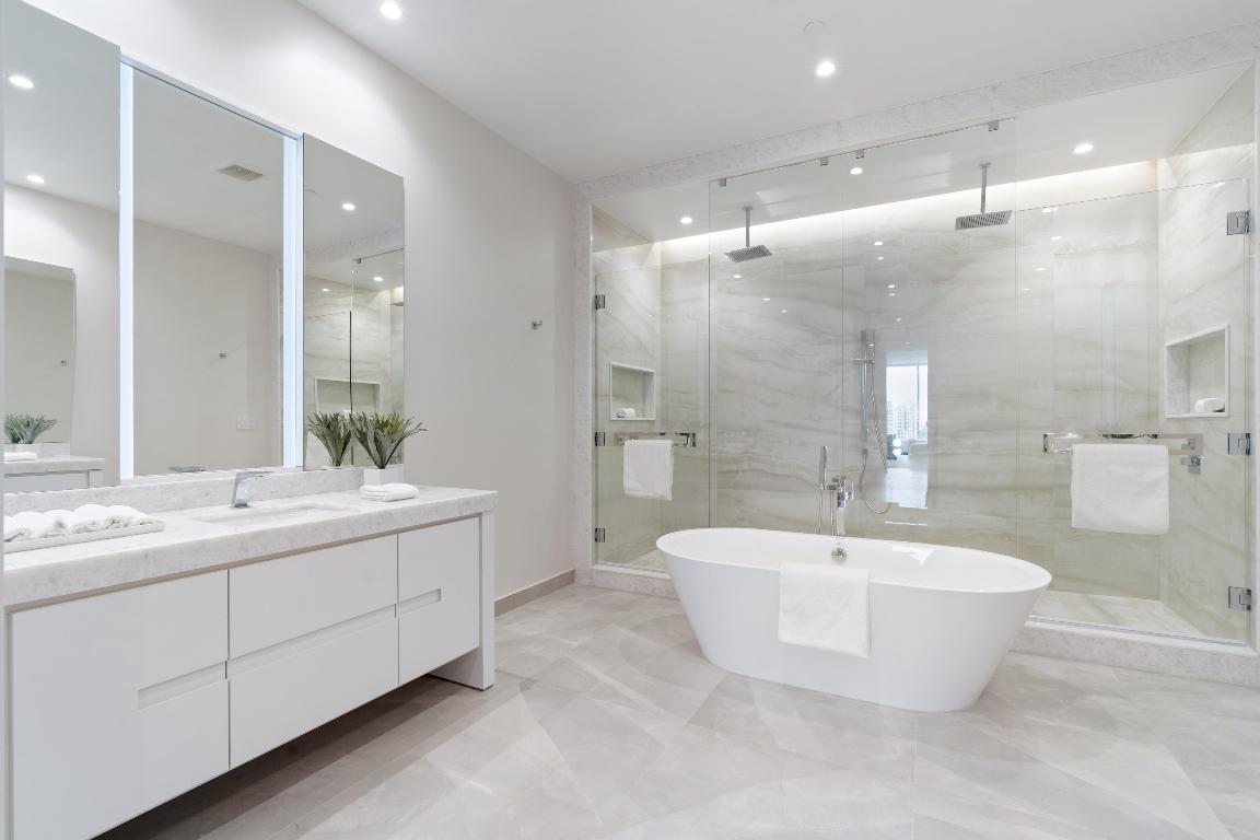 220 SE Mizner Boulevard Ph920