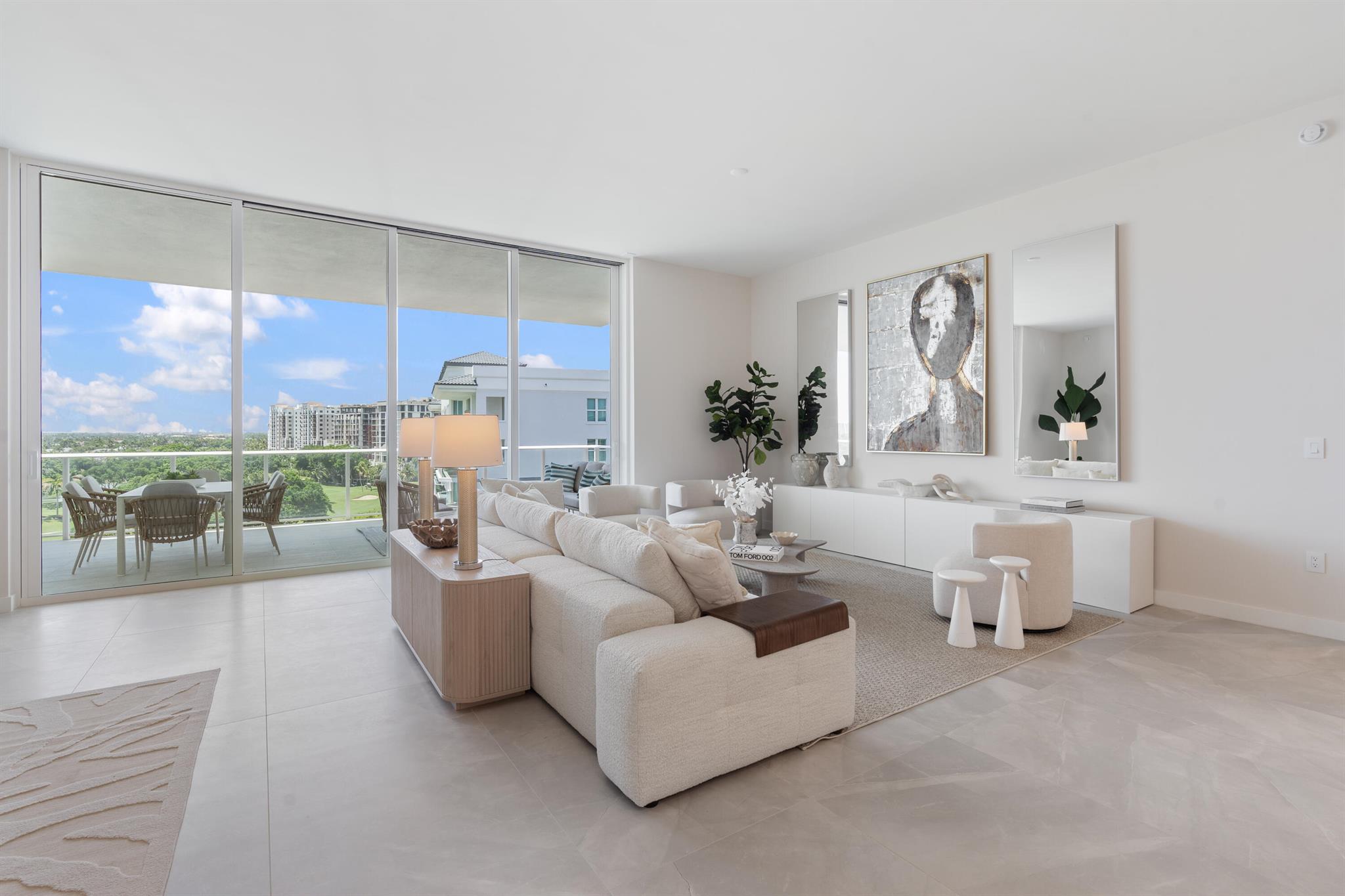 220 SE Mizner Boulevard Ph920