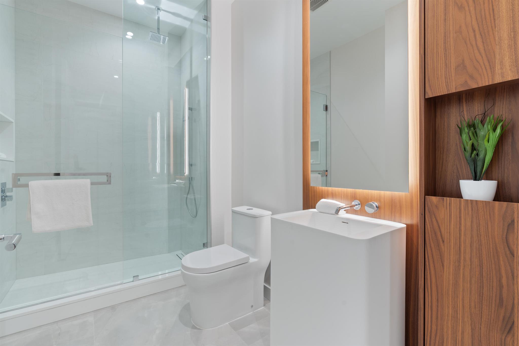 220 SE Mizner Boulevard Ph920