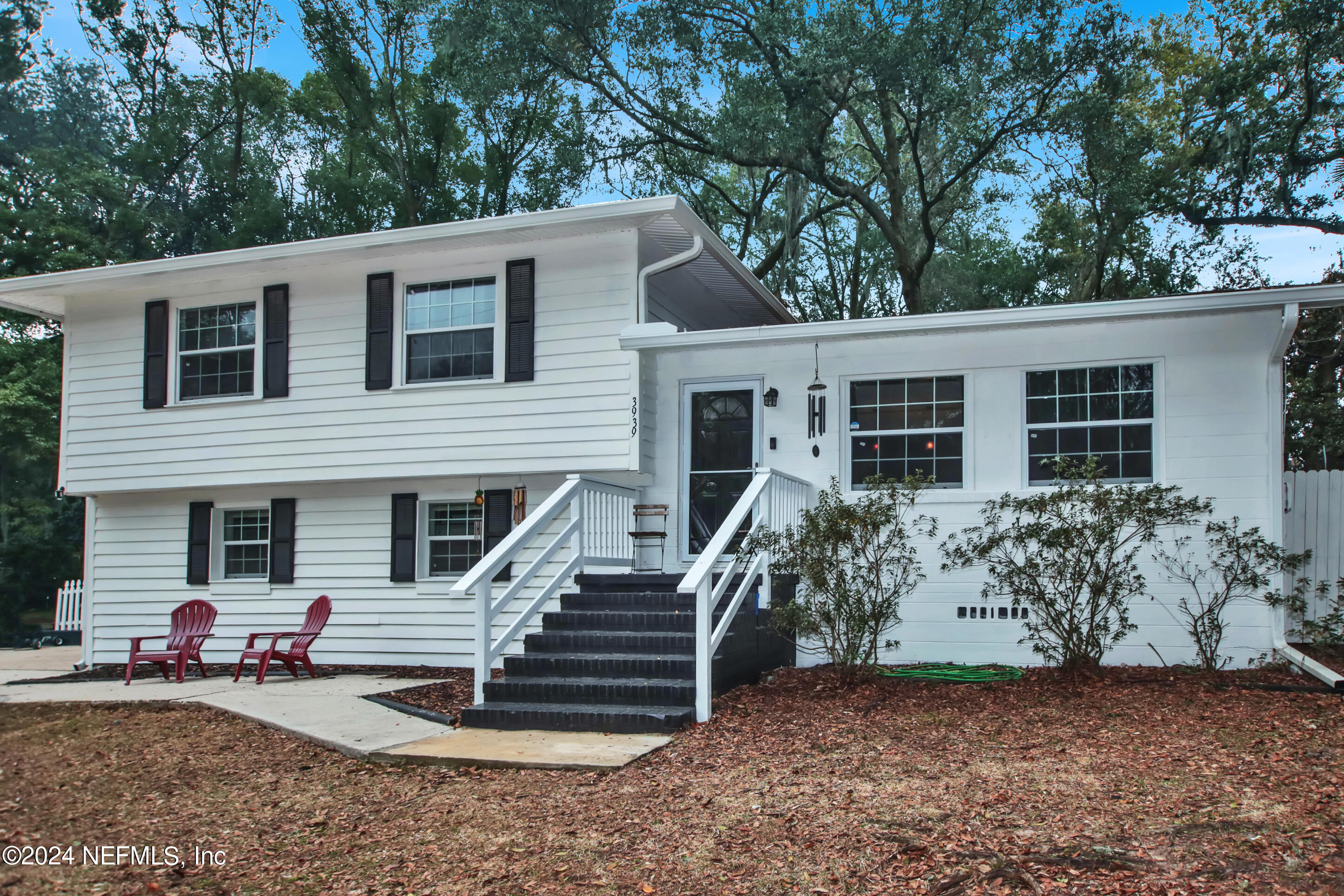 3939 SHADY Lane