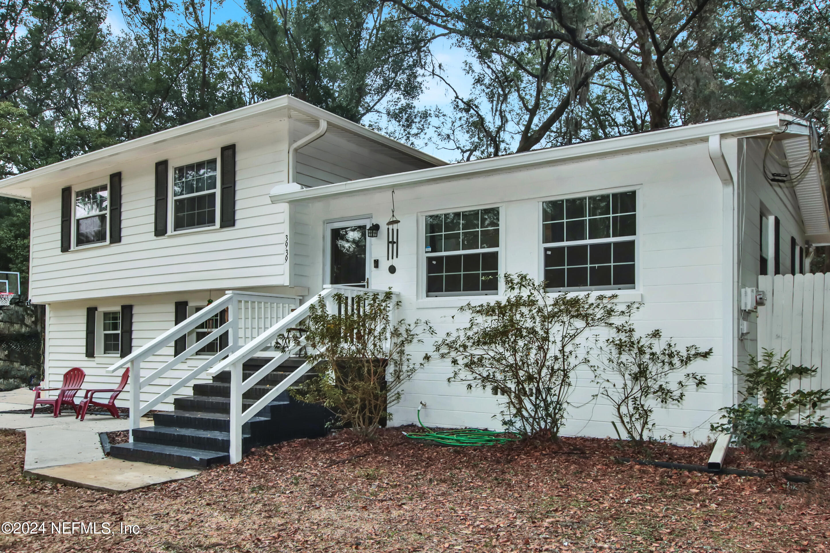 3939 SHADY Lane