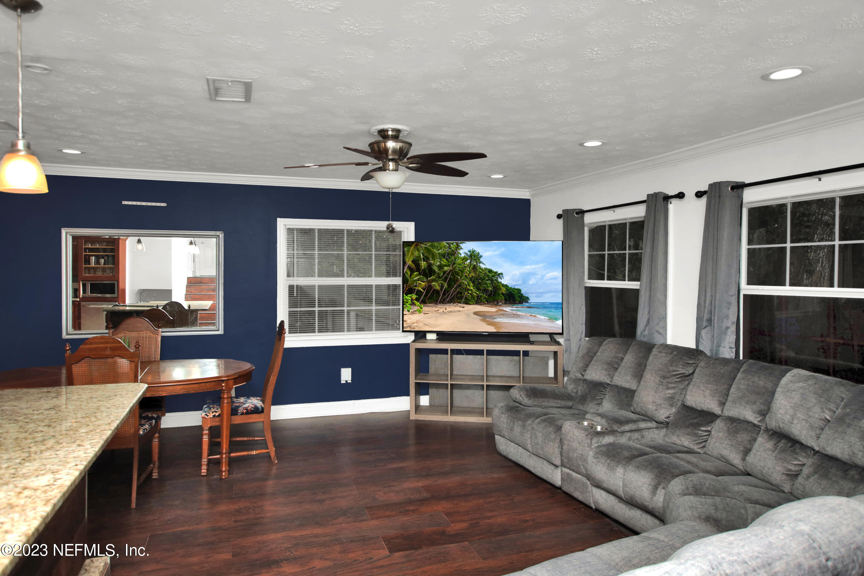 3939 SHADY Lane