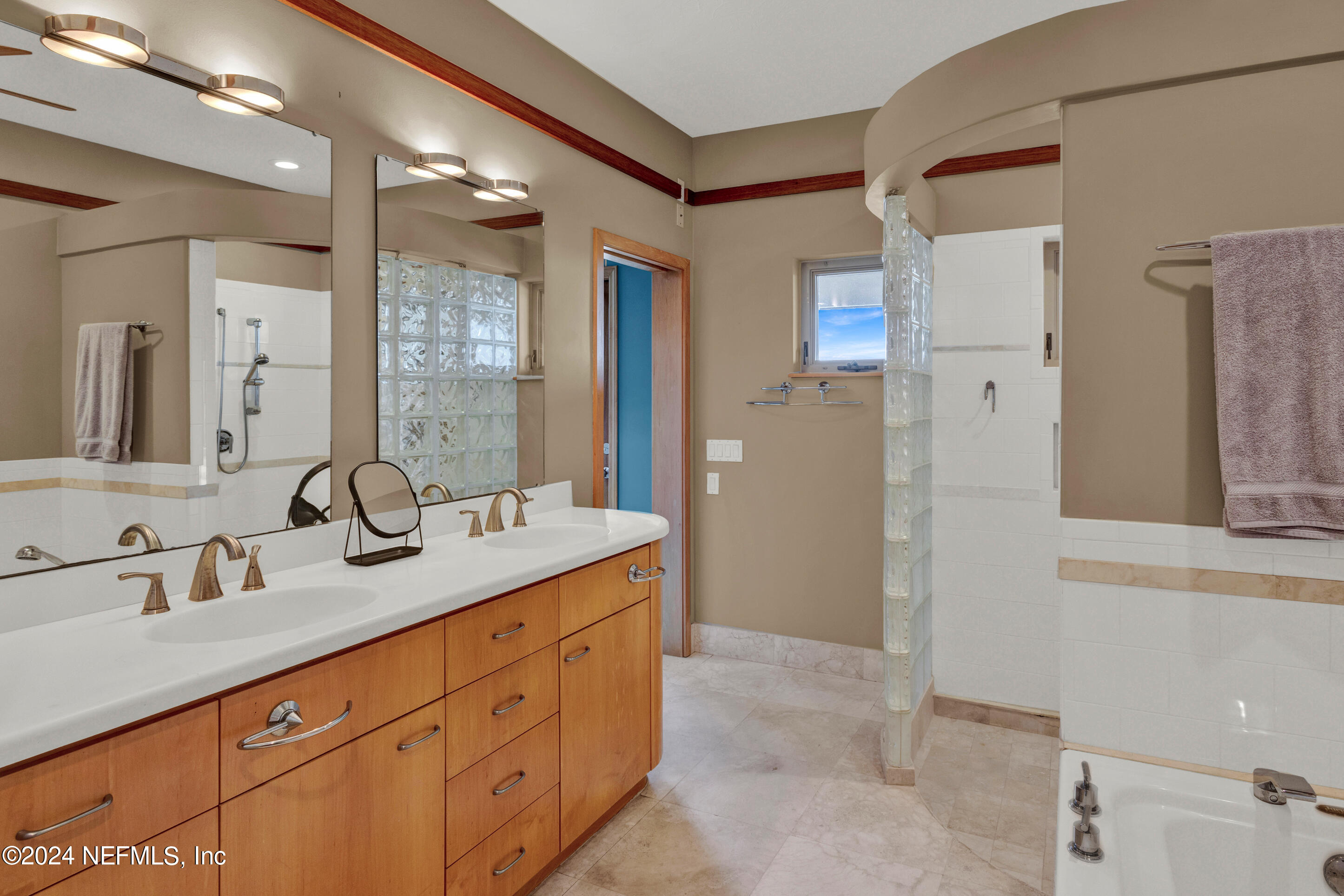 2336 PINE ISLAND Court