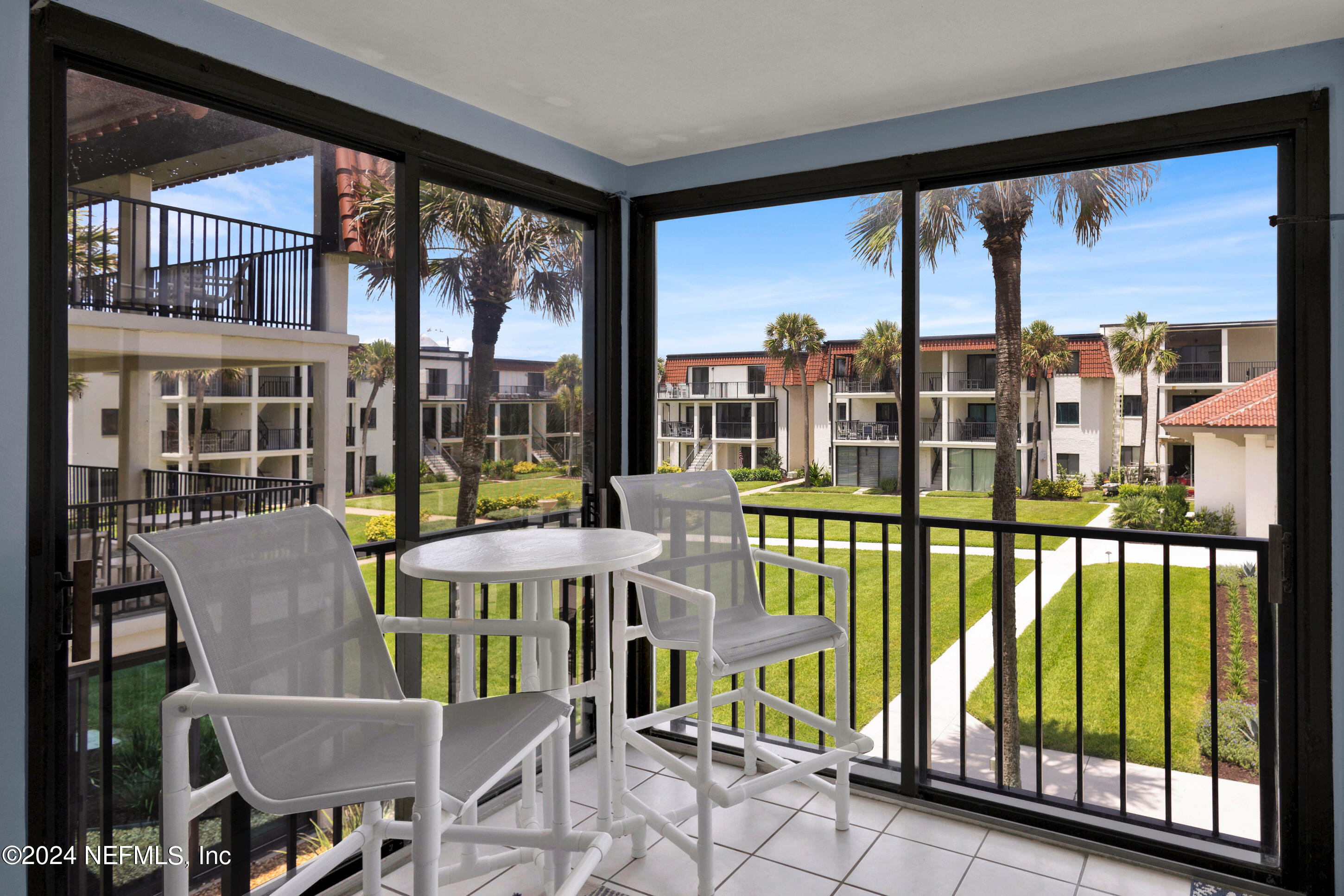 2339 COSTA VERDE Boulevard, 201