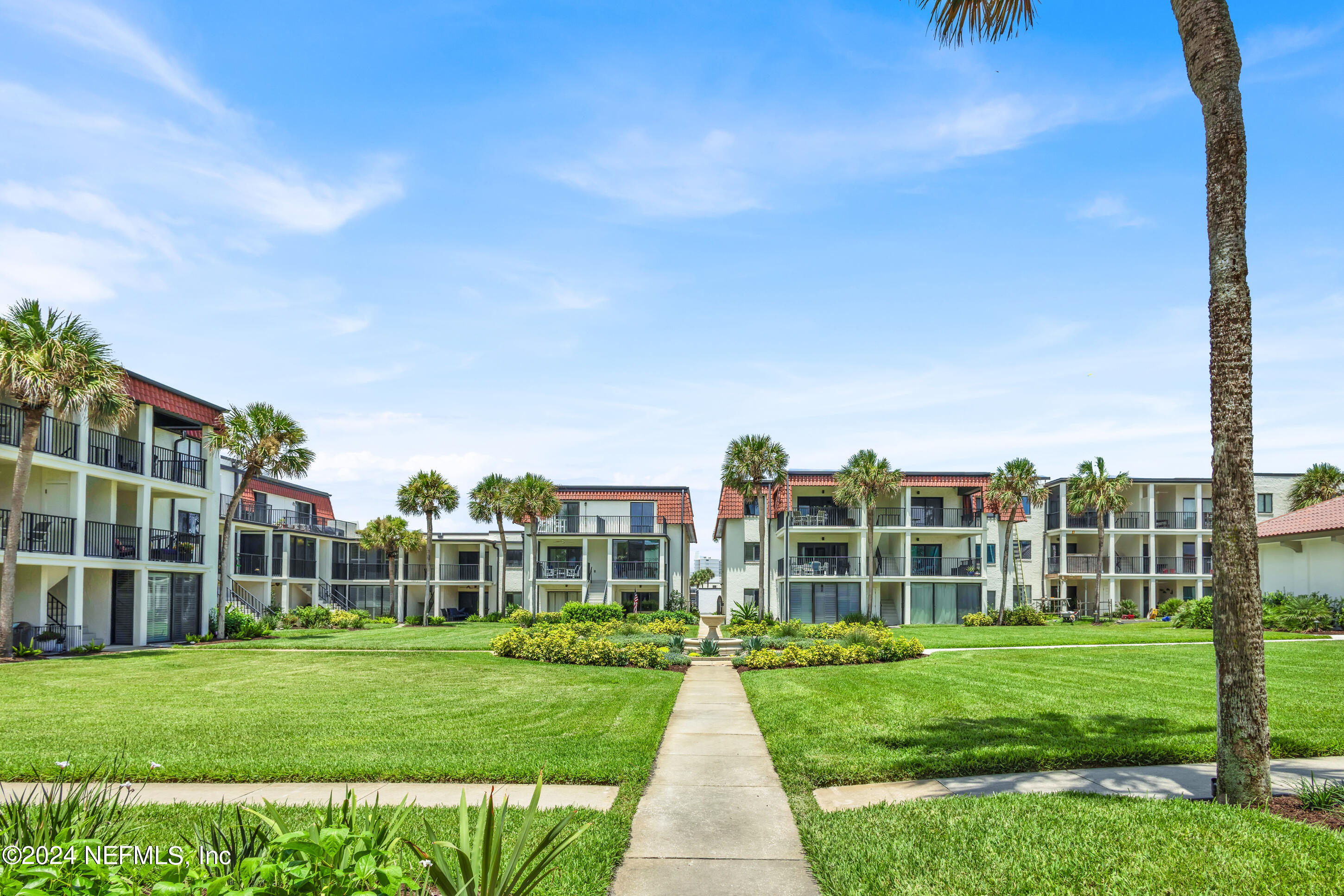 2339 COSTA VERDE Boulevard, 201