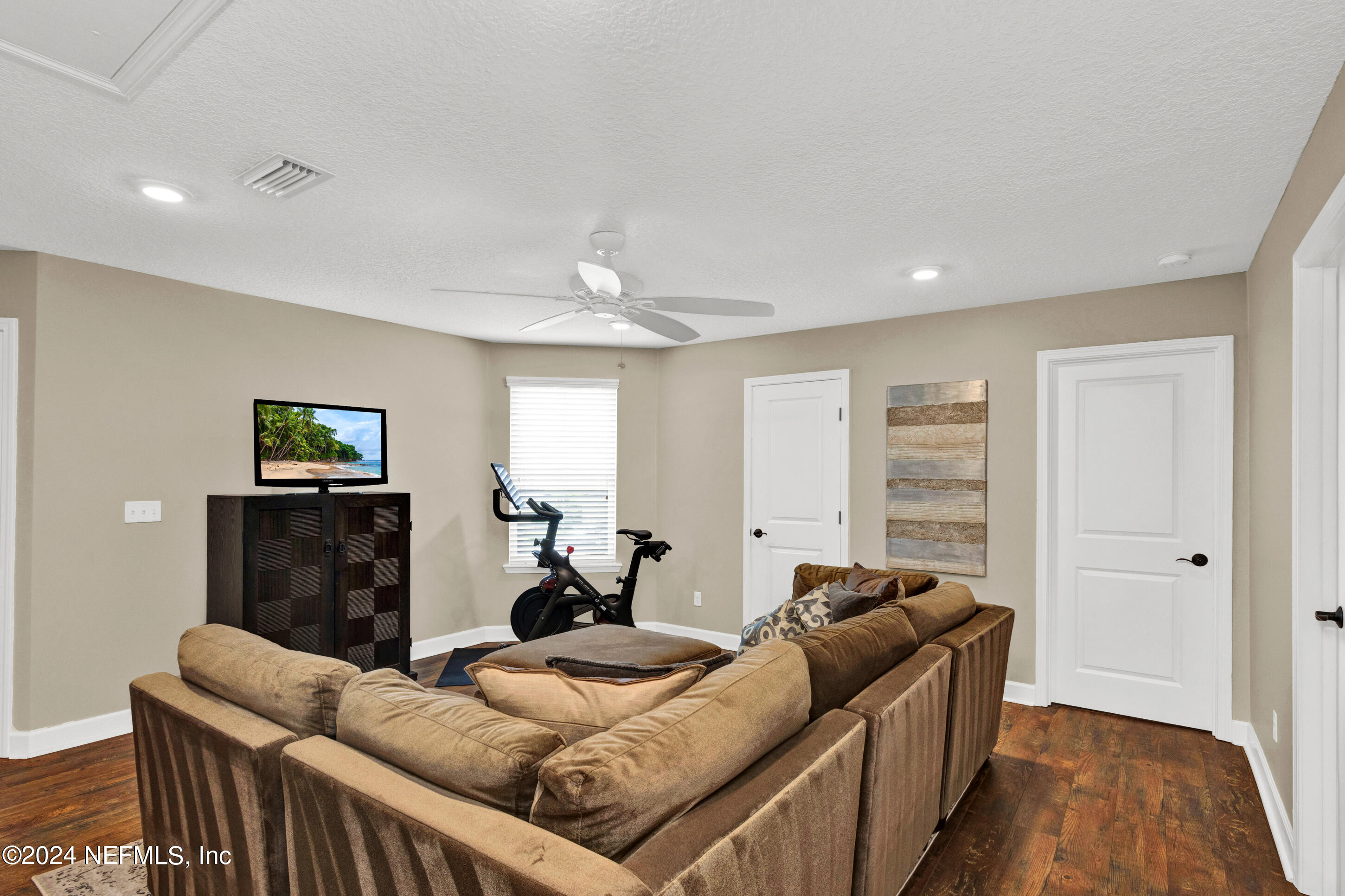 385 SANCTUARY Drive