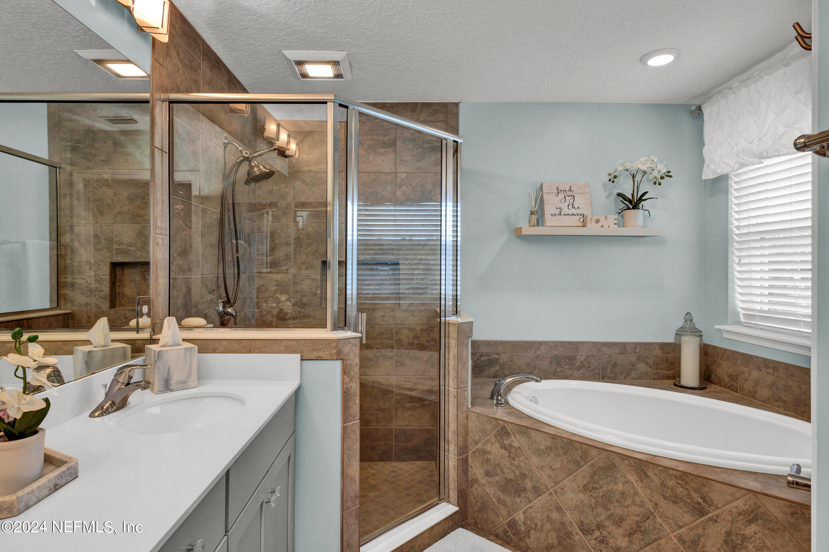 385 SANCTUARY Drive