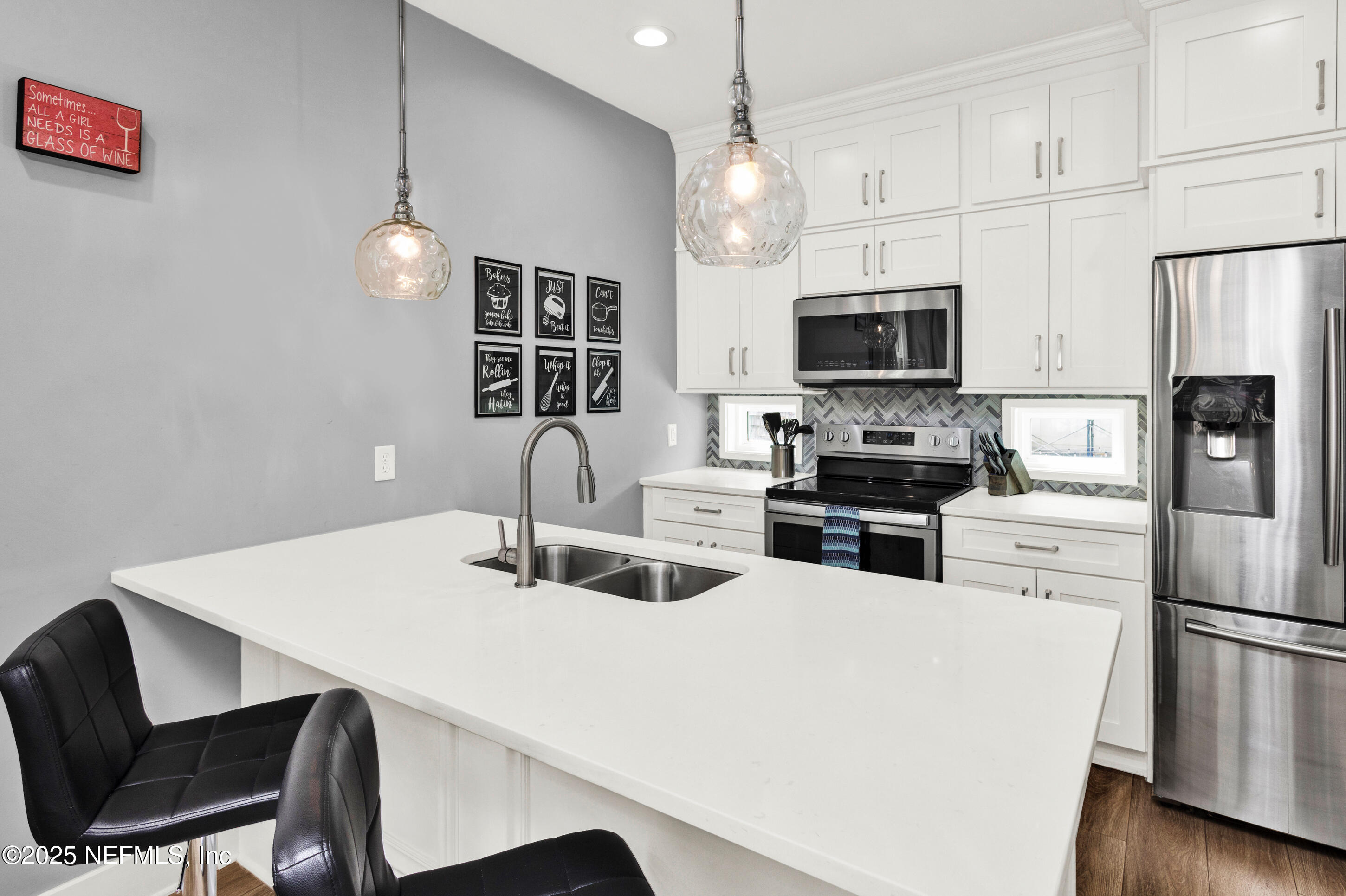 1308 1ST Street S