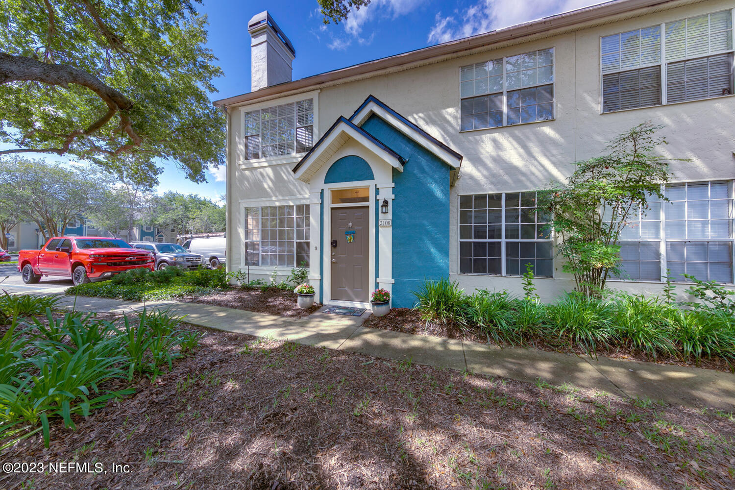 13703 RICHMOND PARK Drive N, 2108