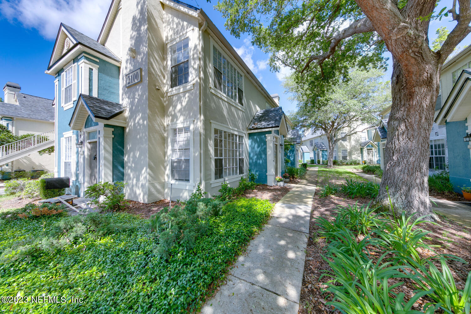 13703 RICHMOND PARK Drive N, 2108