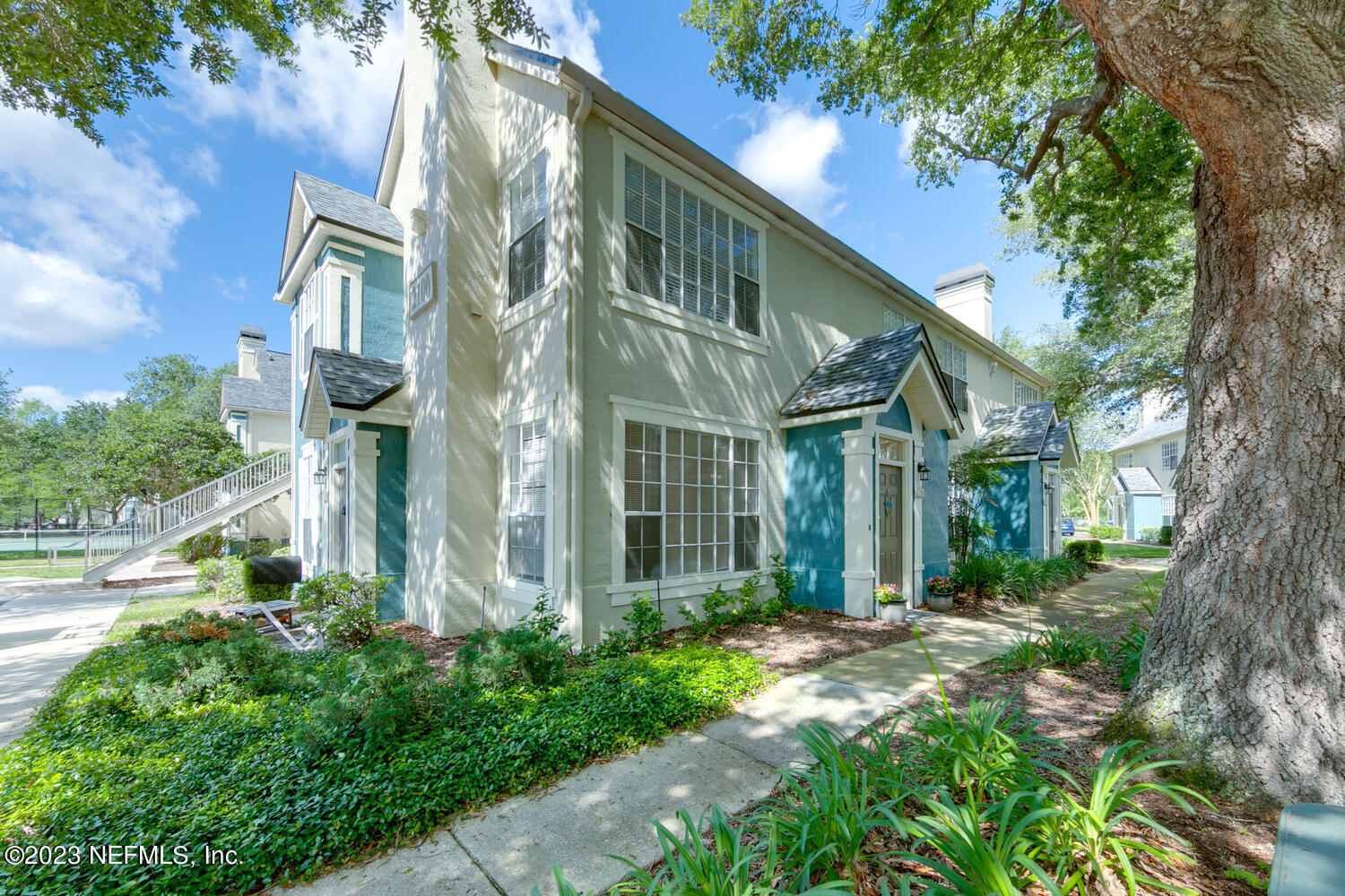 13703 RICHMOND PARK Drive N, 2108