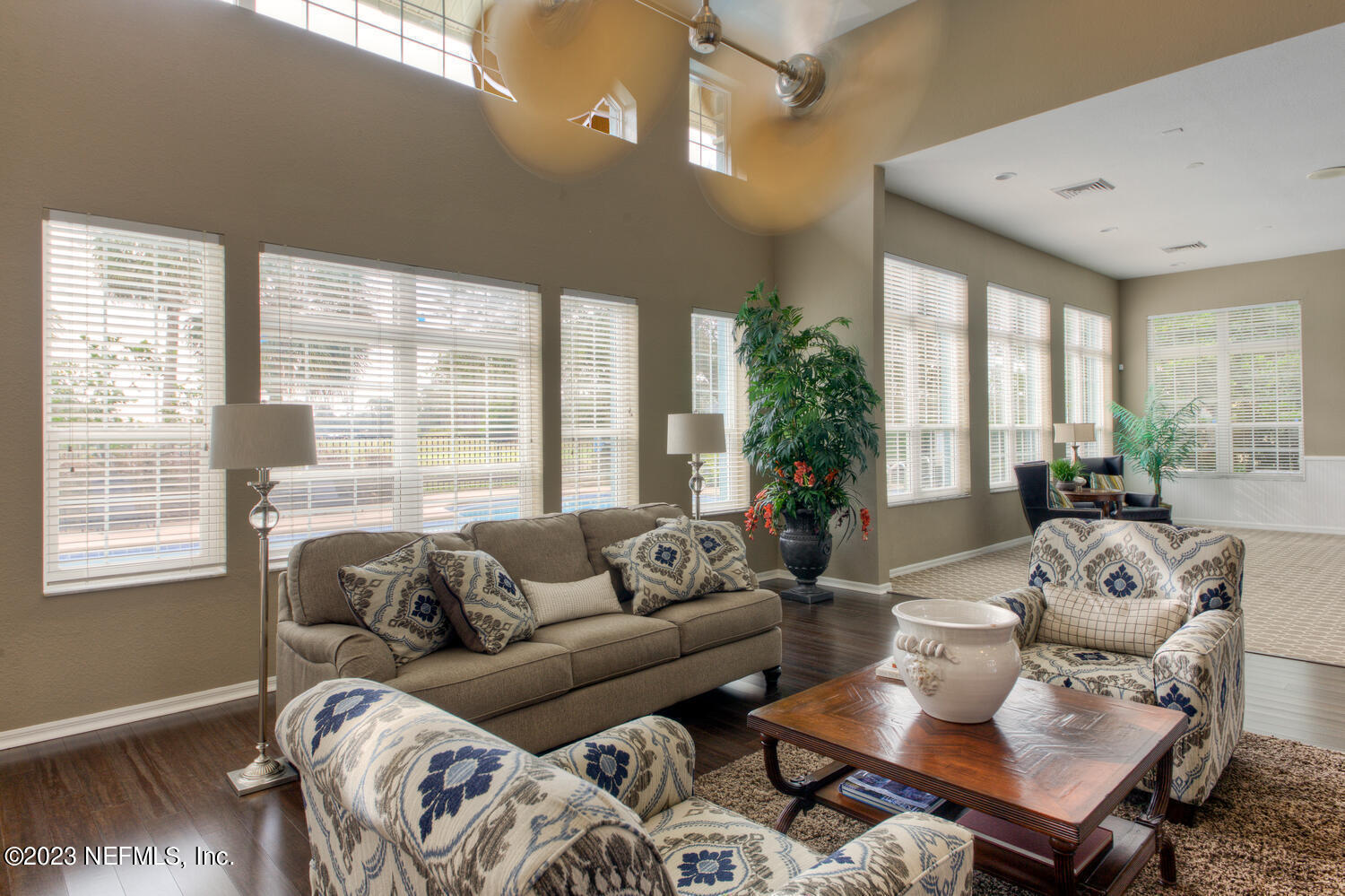 13703 RICHMOND PARK Drive N, 2108