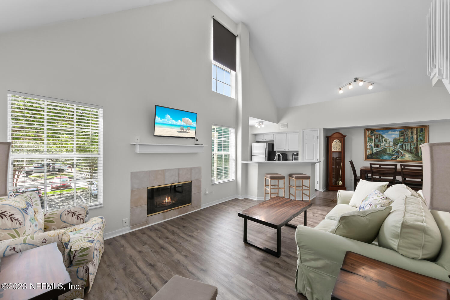 13703 RICHMOND PARK Drive N, 2108