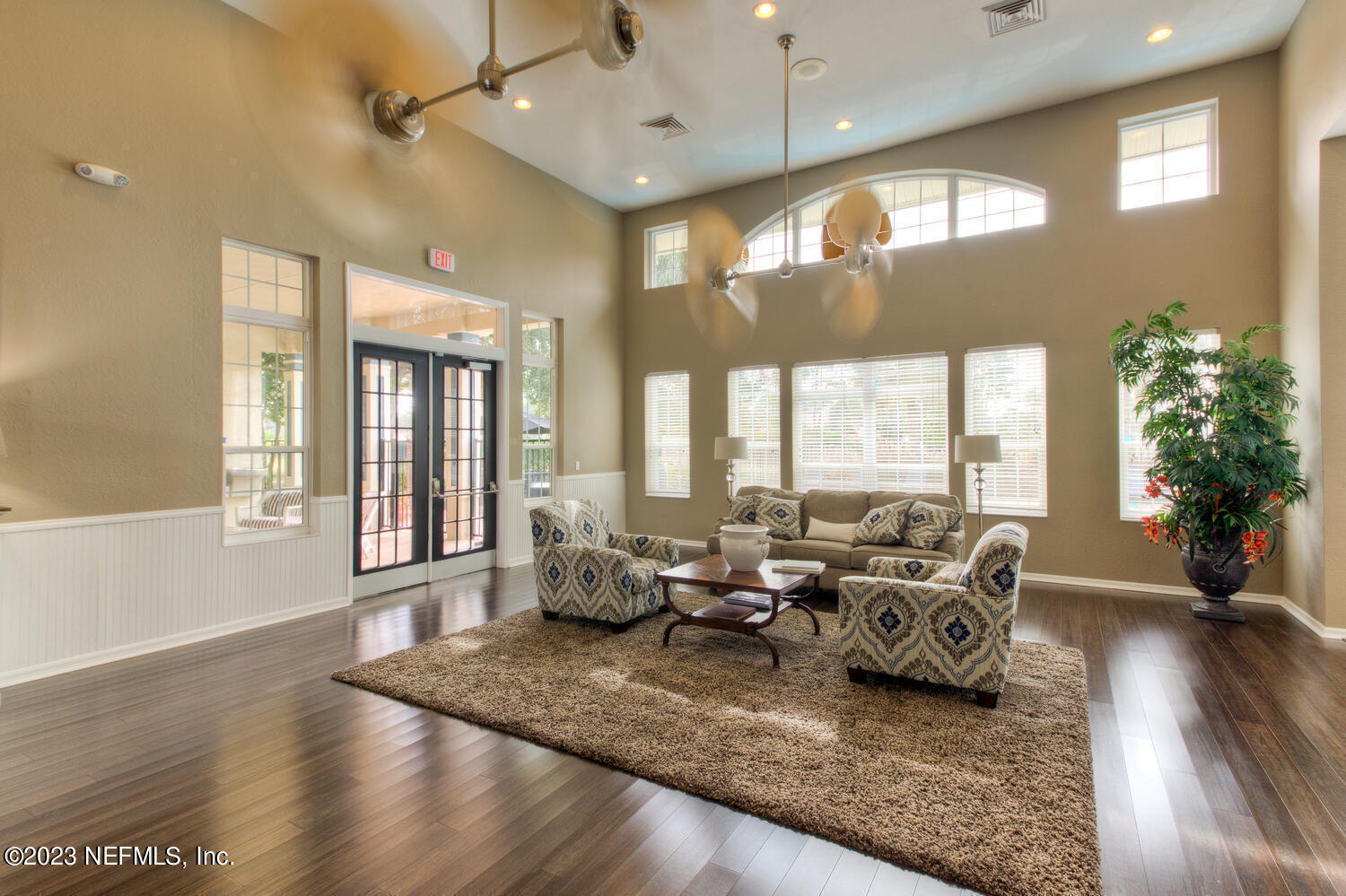 13703 RICHMOND PARK Drive N, 2108