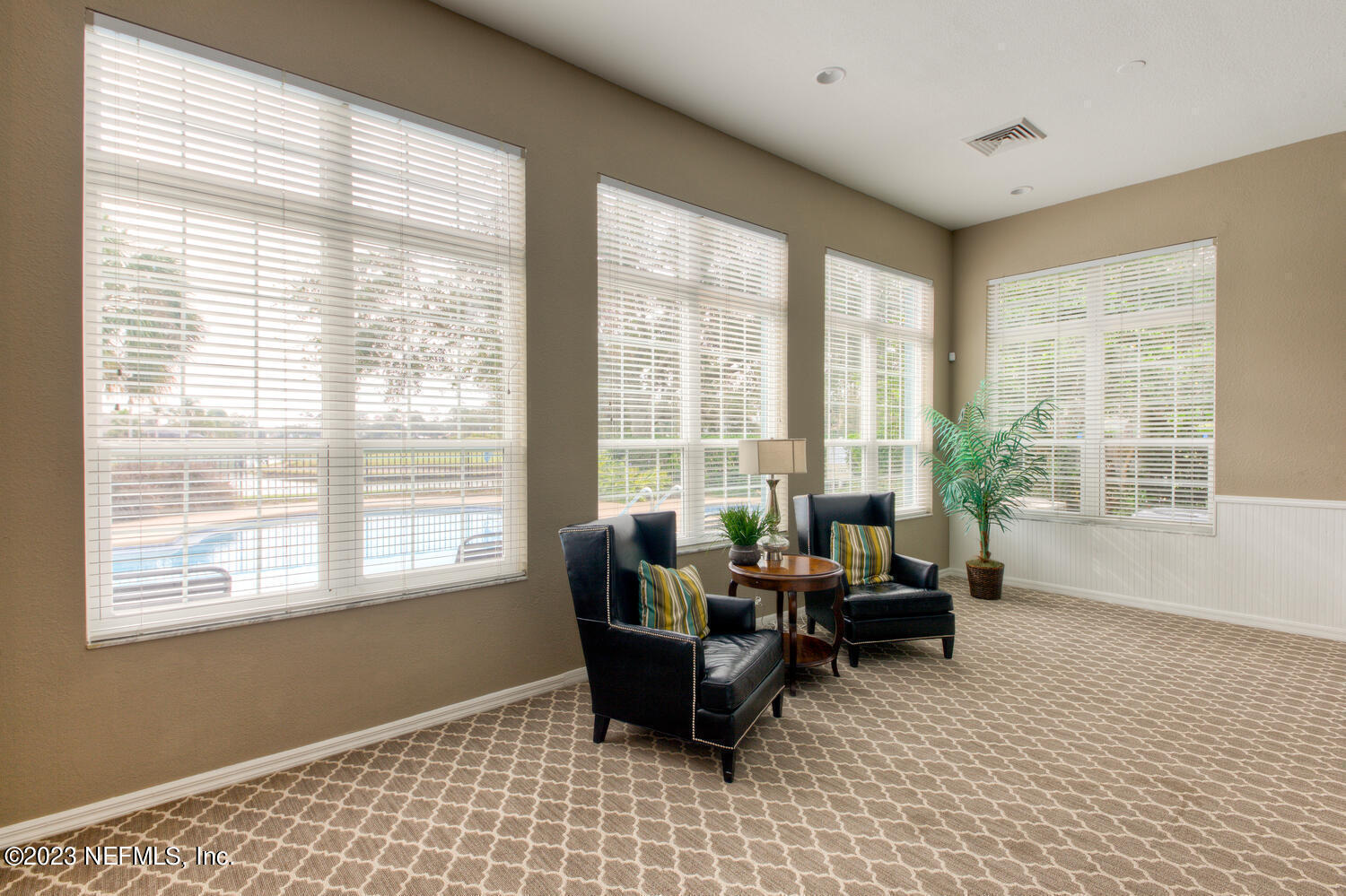 13703 RICHMOND PARK Drive N, 2108