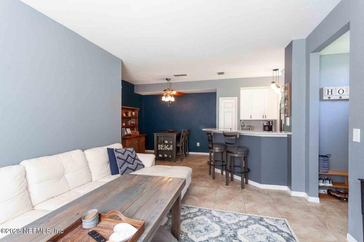 13700 RICHMOND PARK Drive, 403