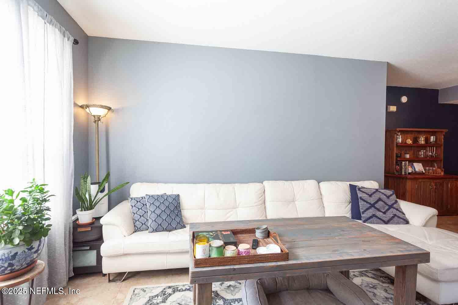 13700 RICHMOND PARK Drive, 403