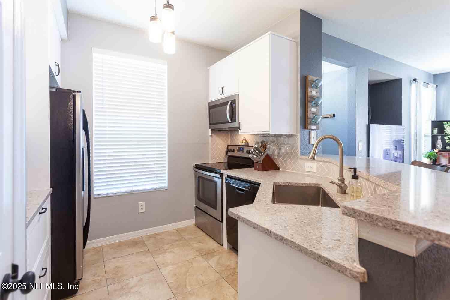 13700 RICHMOND PARK Drive, 403