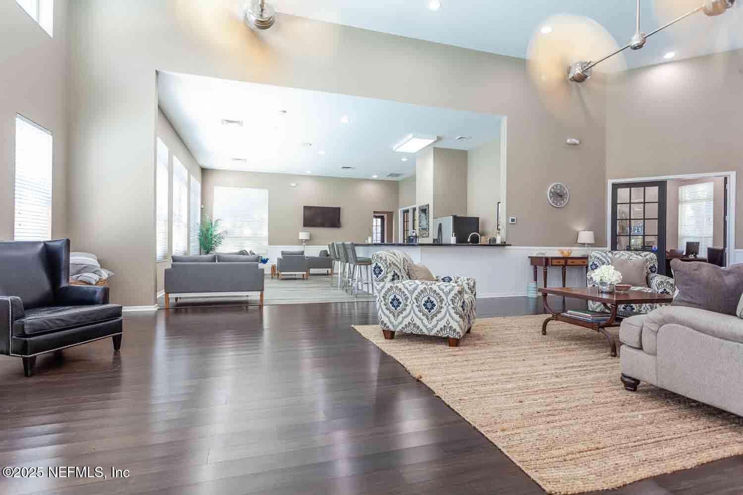 13700 RICHMOND PARK Drive, 403