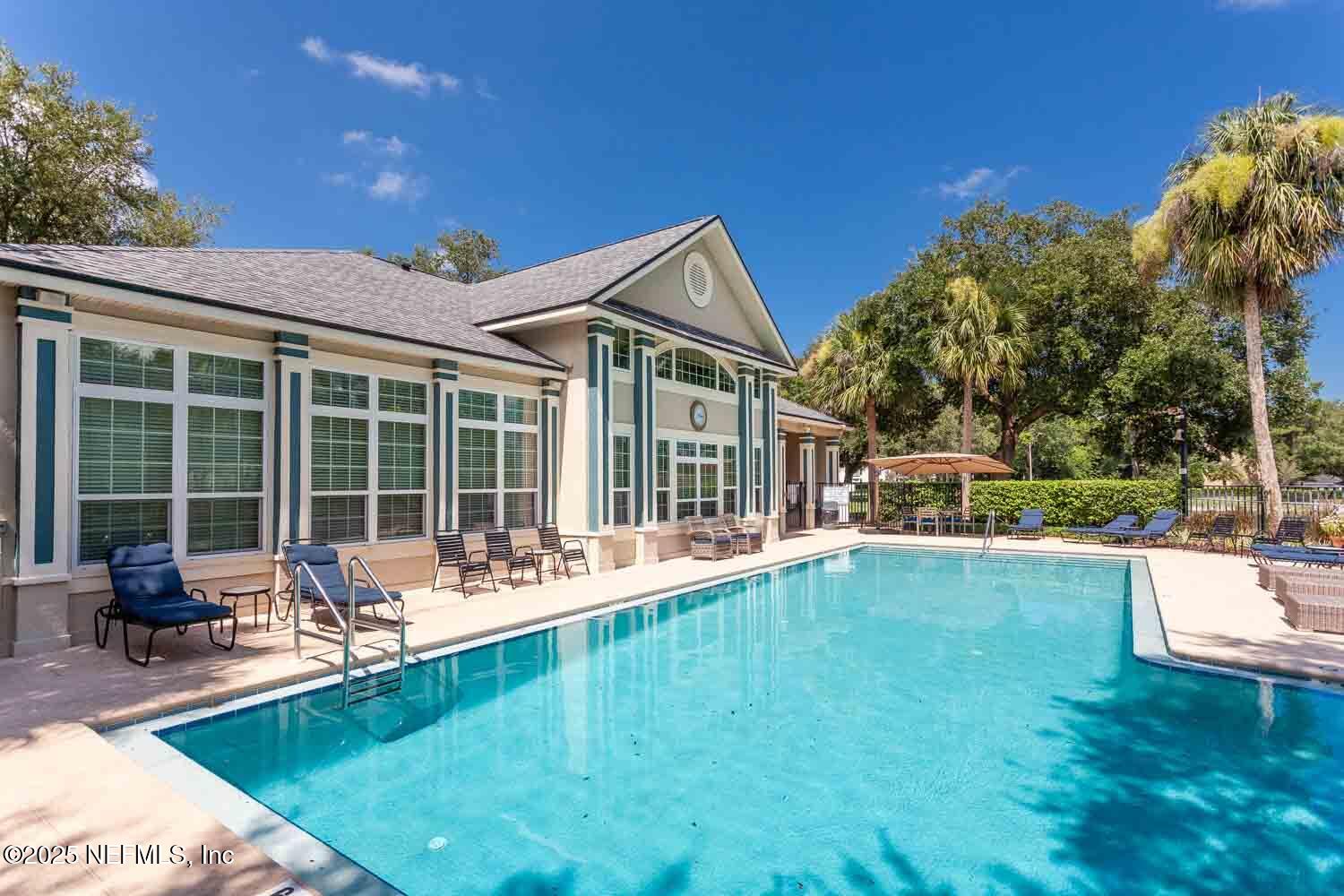 13700 RICHMOND PARK Drive, 403