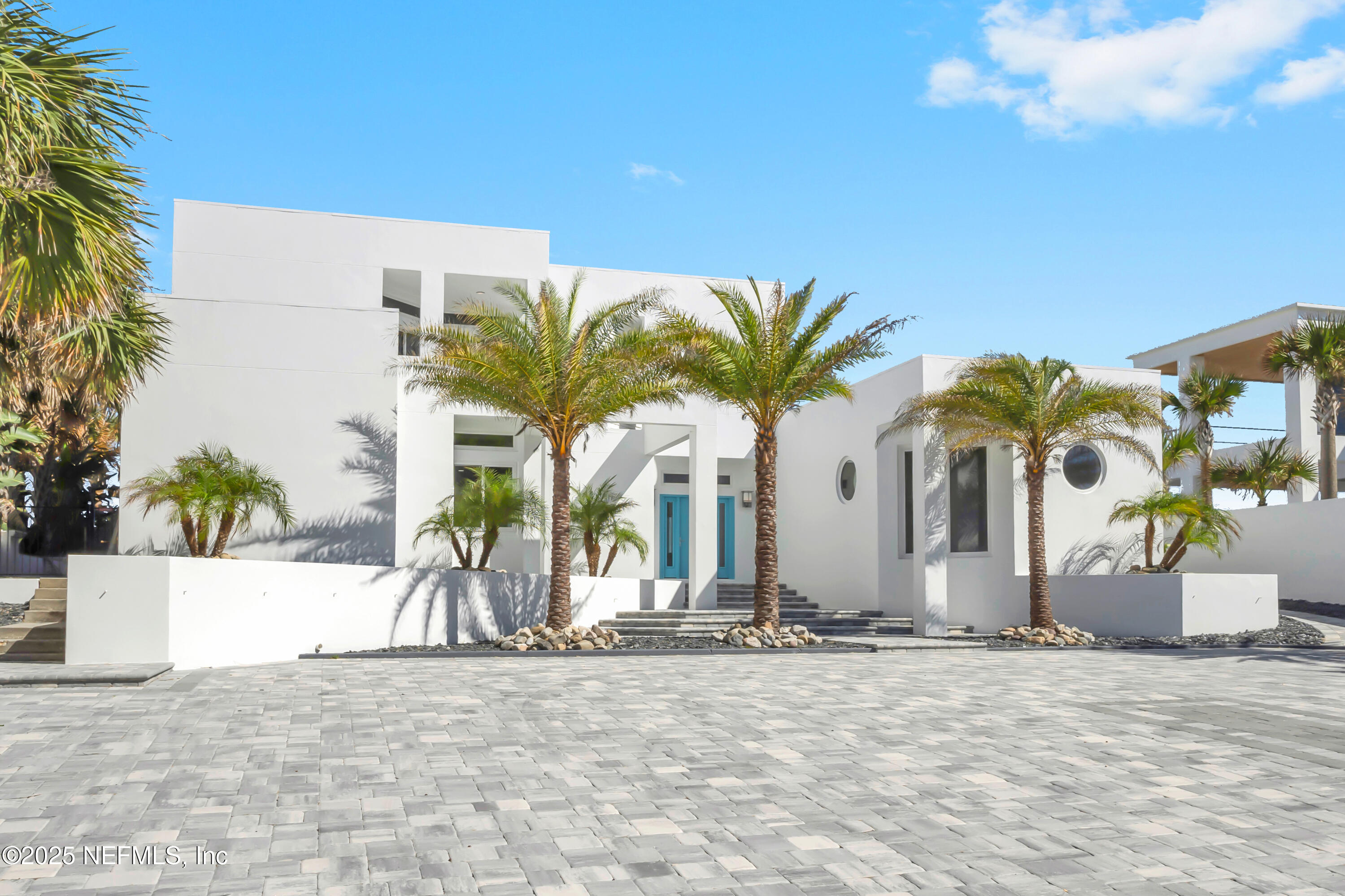 435 OCEAN SHORE Boulevard