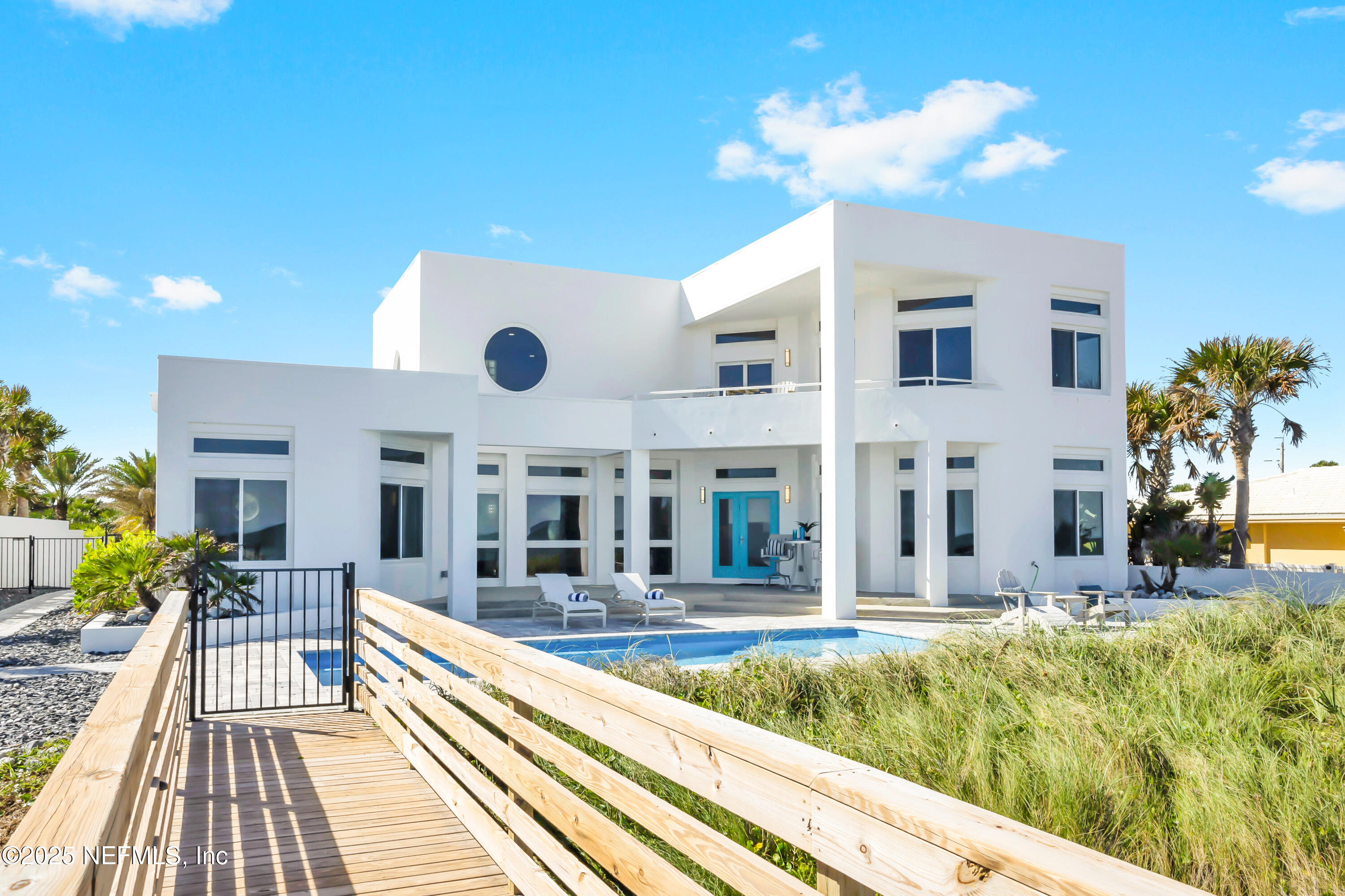 435 OCEAN SHORE Boulevard