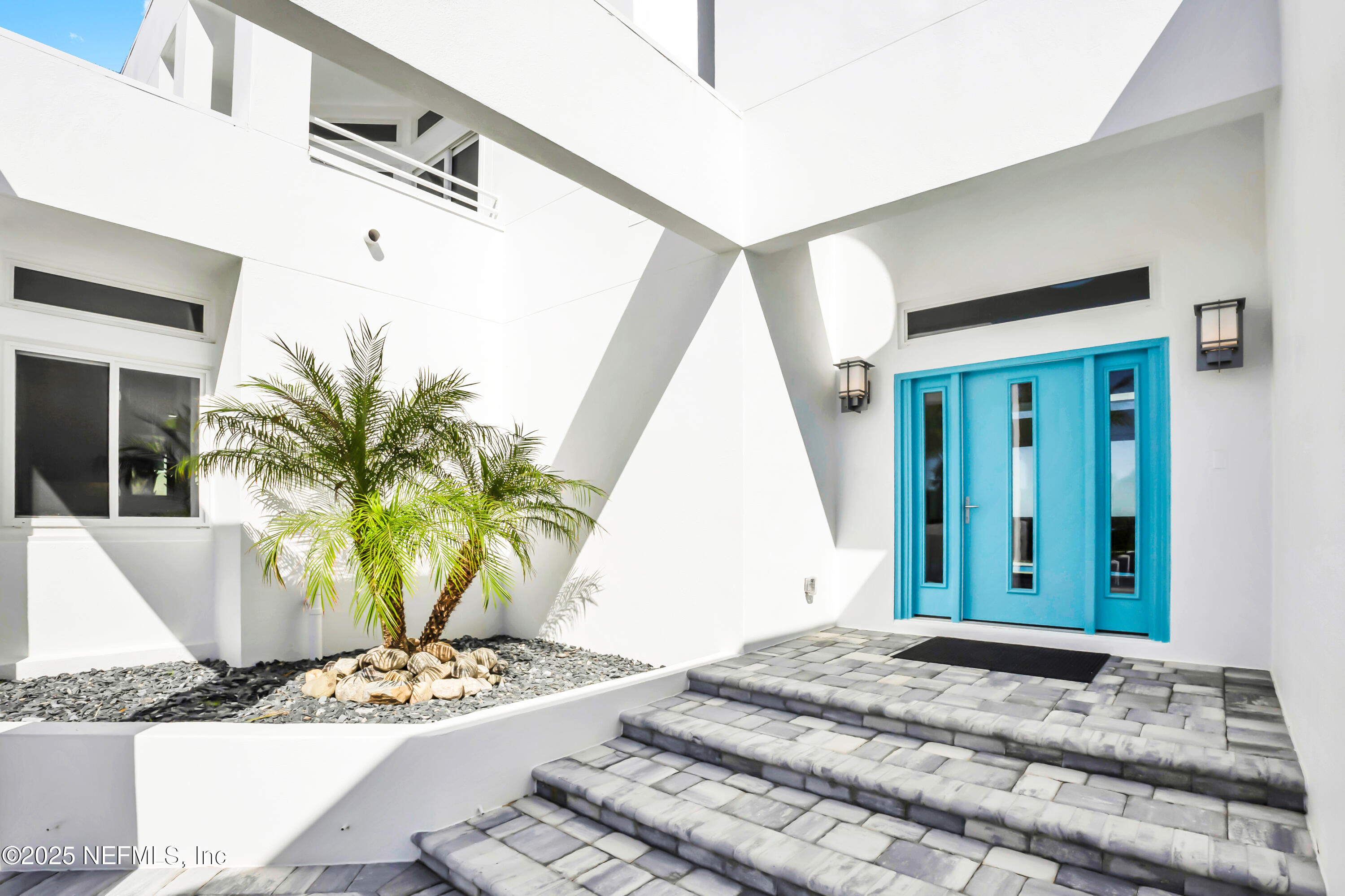 435 OCEAN SHORE Boulevard