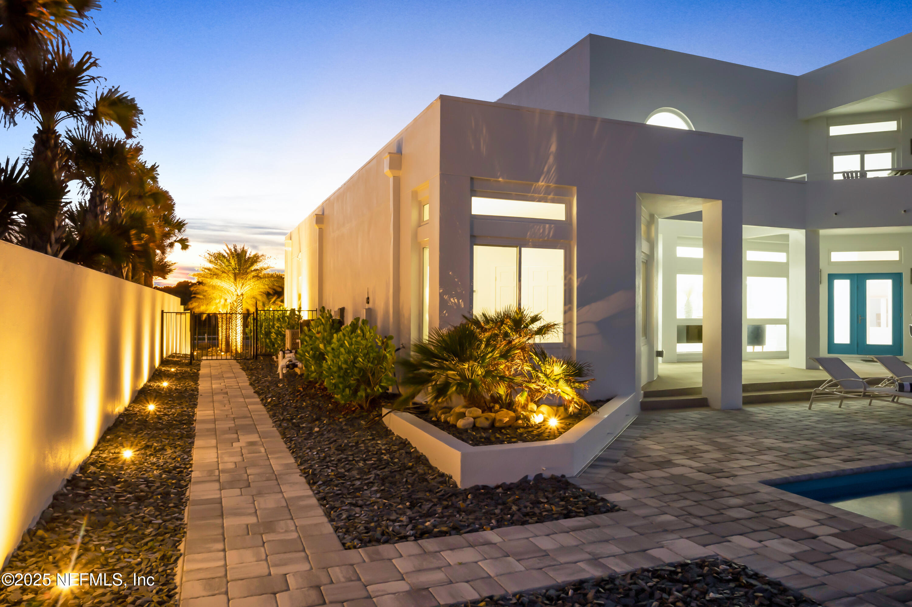 435 OCEAN SHORE Boulevard