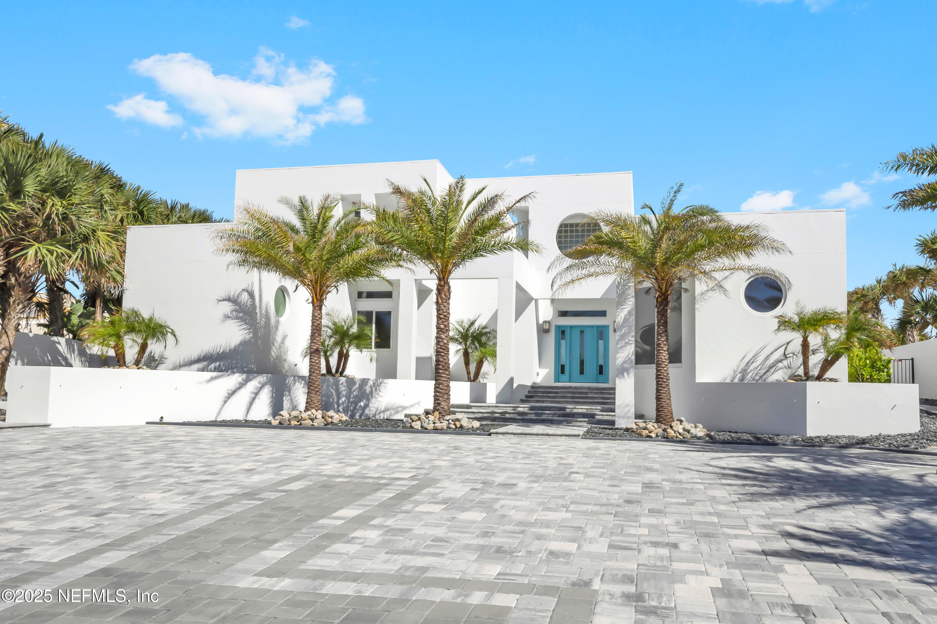 435 OCEAN SHORE Boulevard