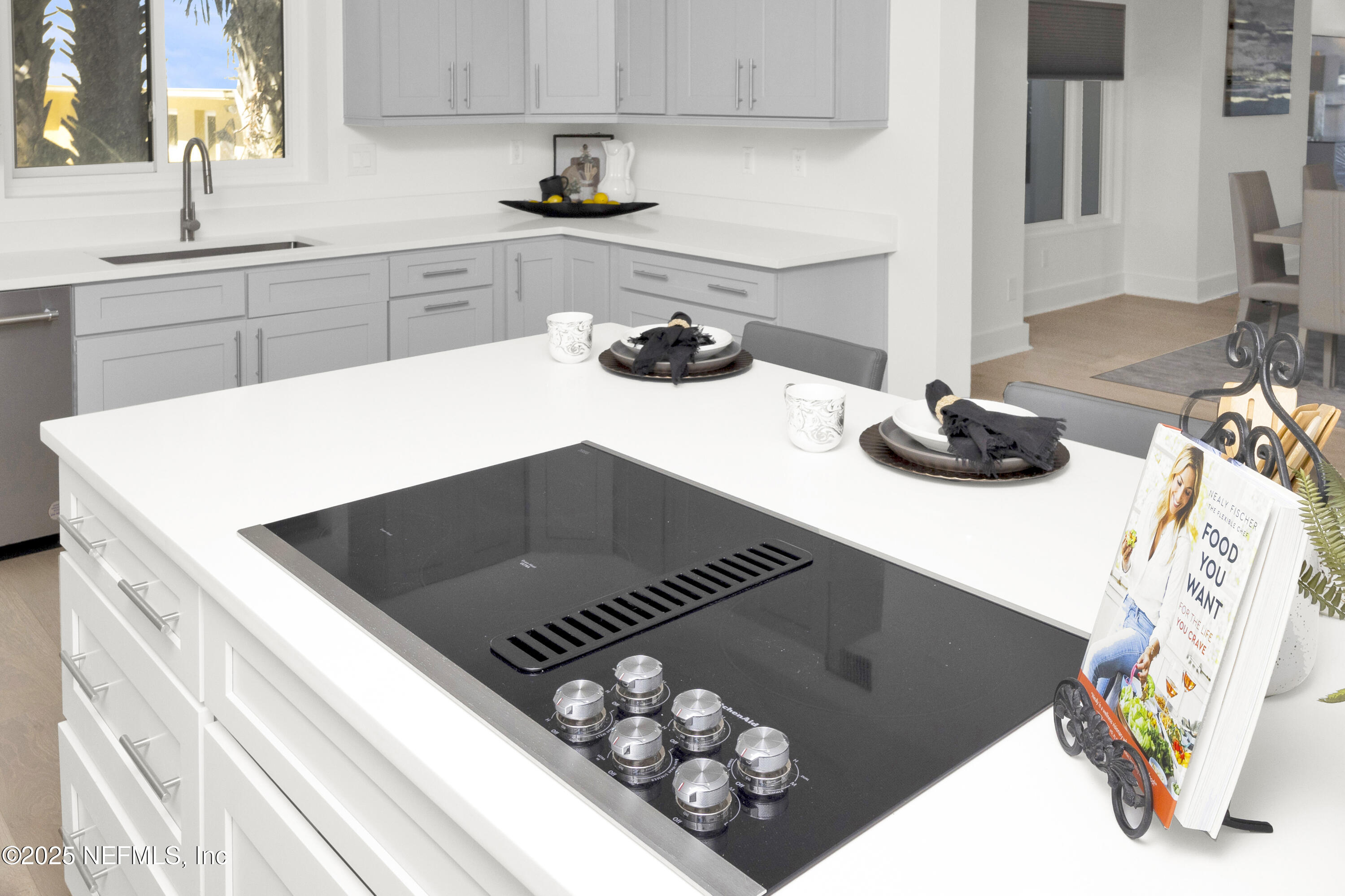 435 OCEAN SHORE Boulevard