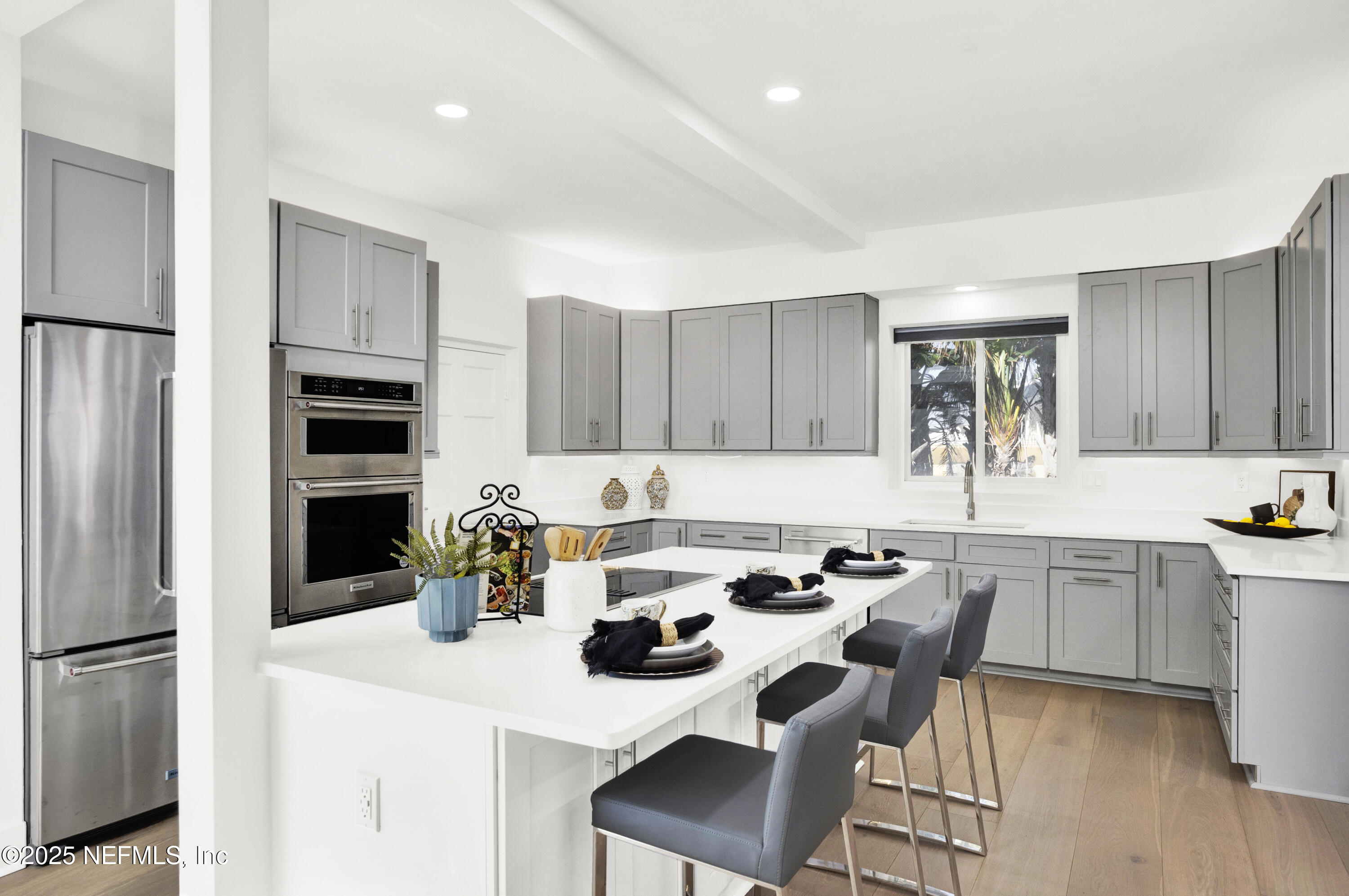 435 OCEAN SHORE Boulevard