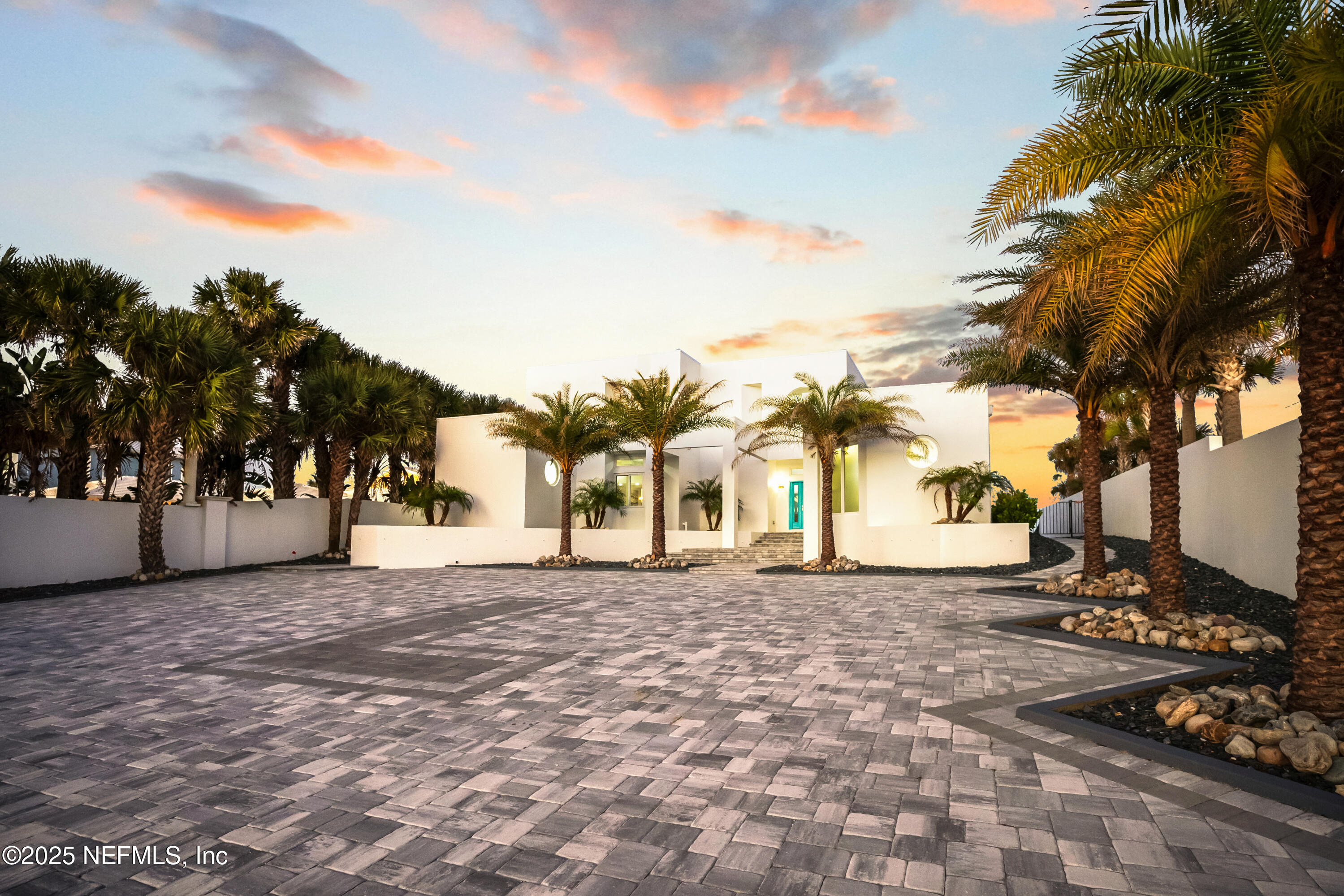 435 OCEAN SHORE Boulevard