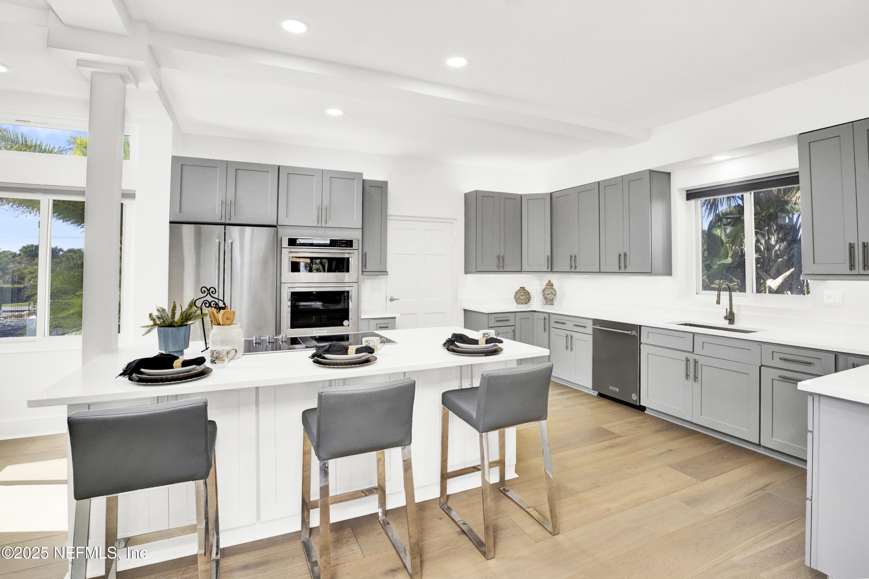 435 OCEAN SHORE Boulevard