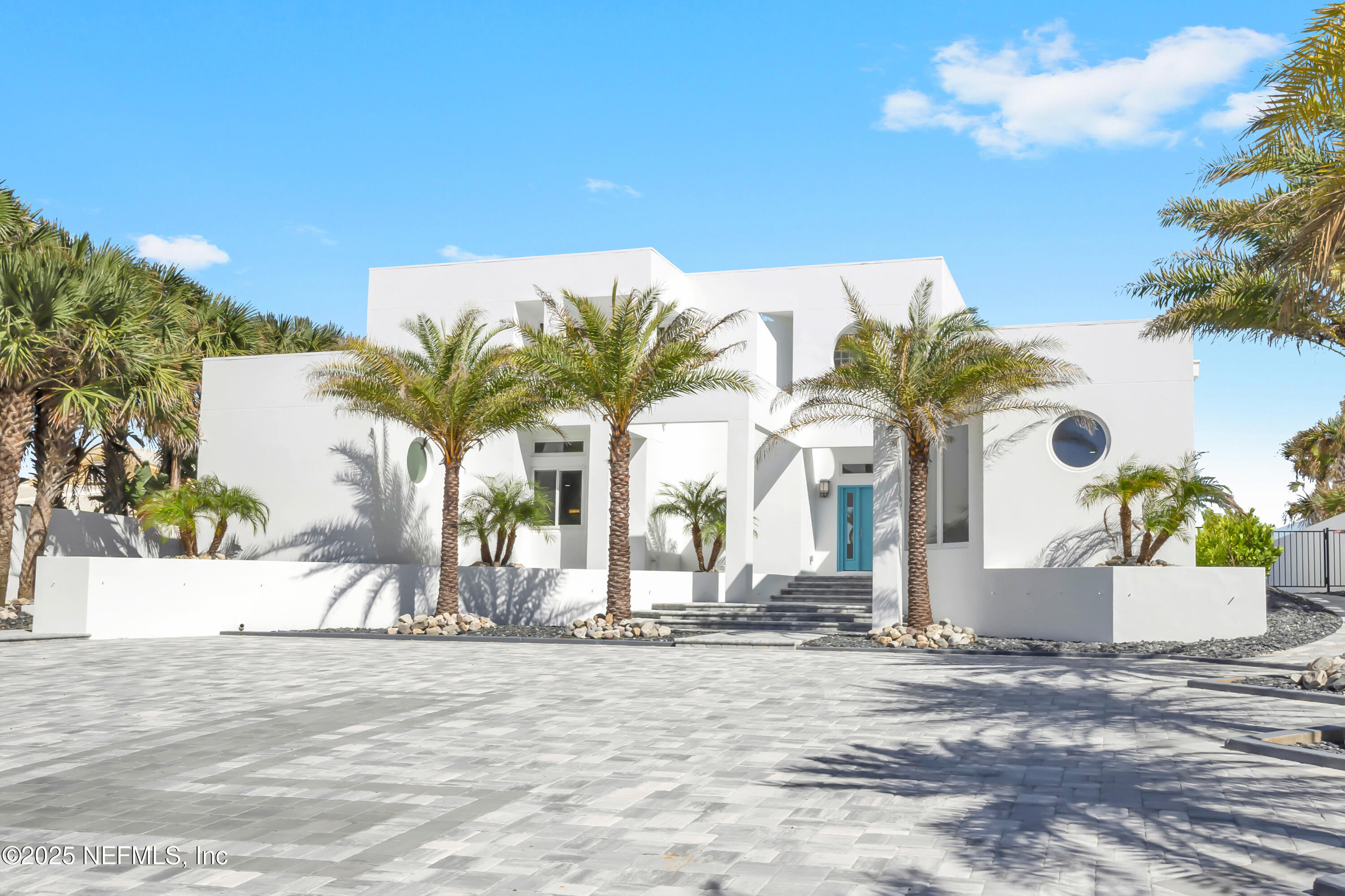 435 OCEAN SHORE Boulevard